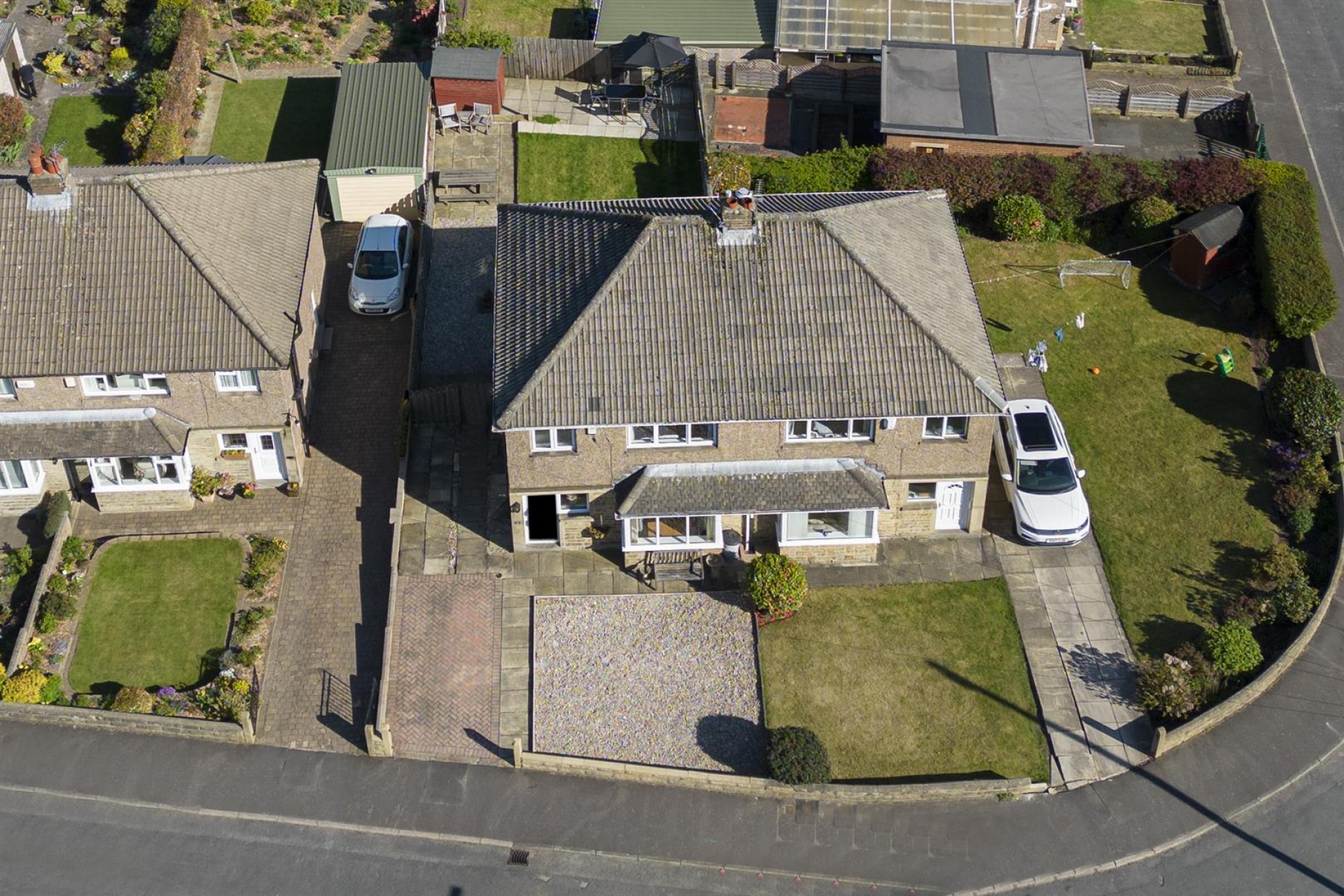 Images for Close Lea, Rastrick, Brighouse