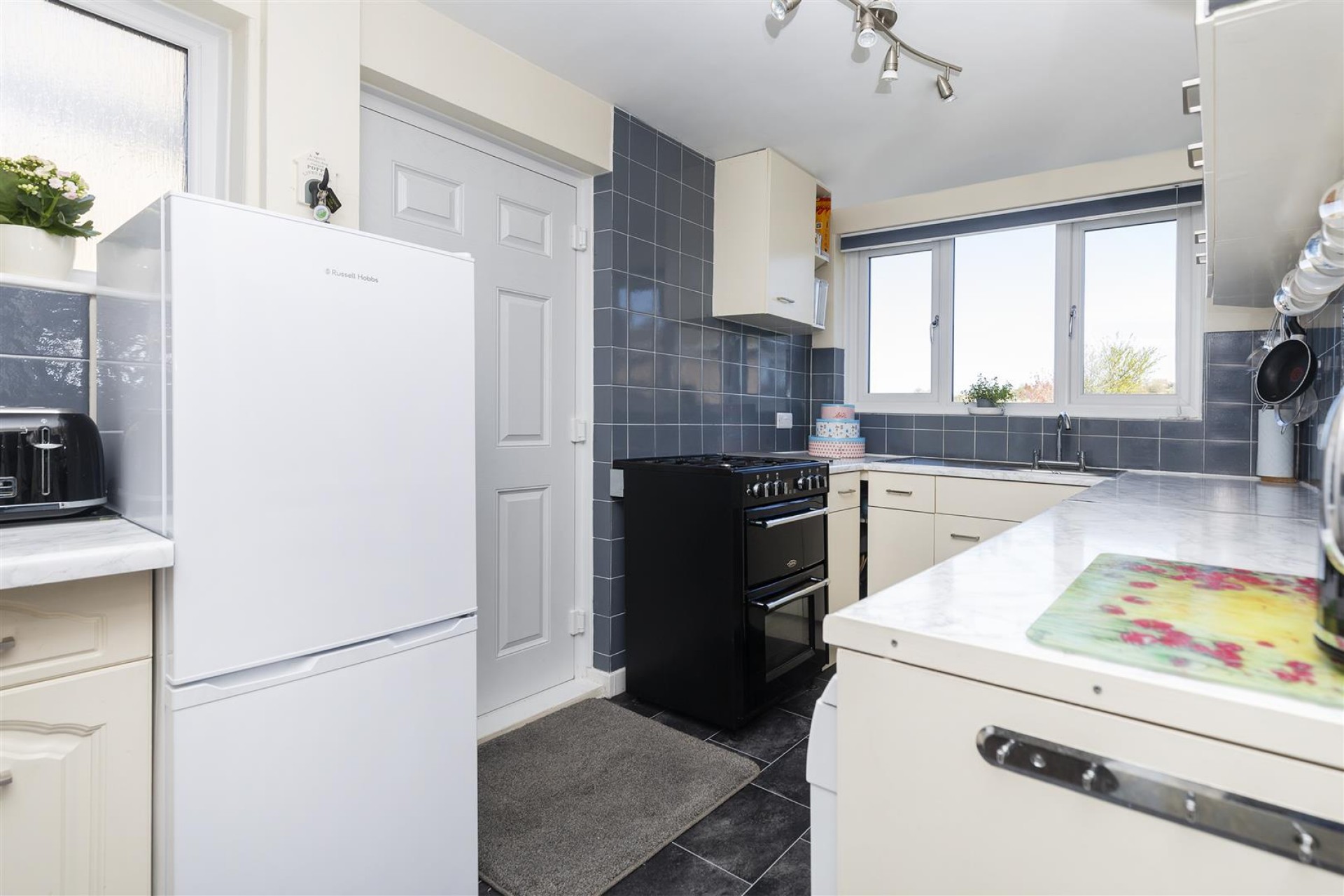Images for Close Lea, Rastrick, Brighouse