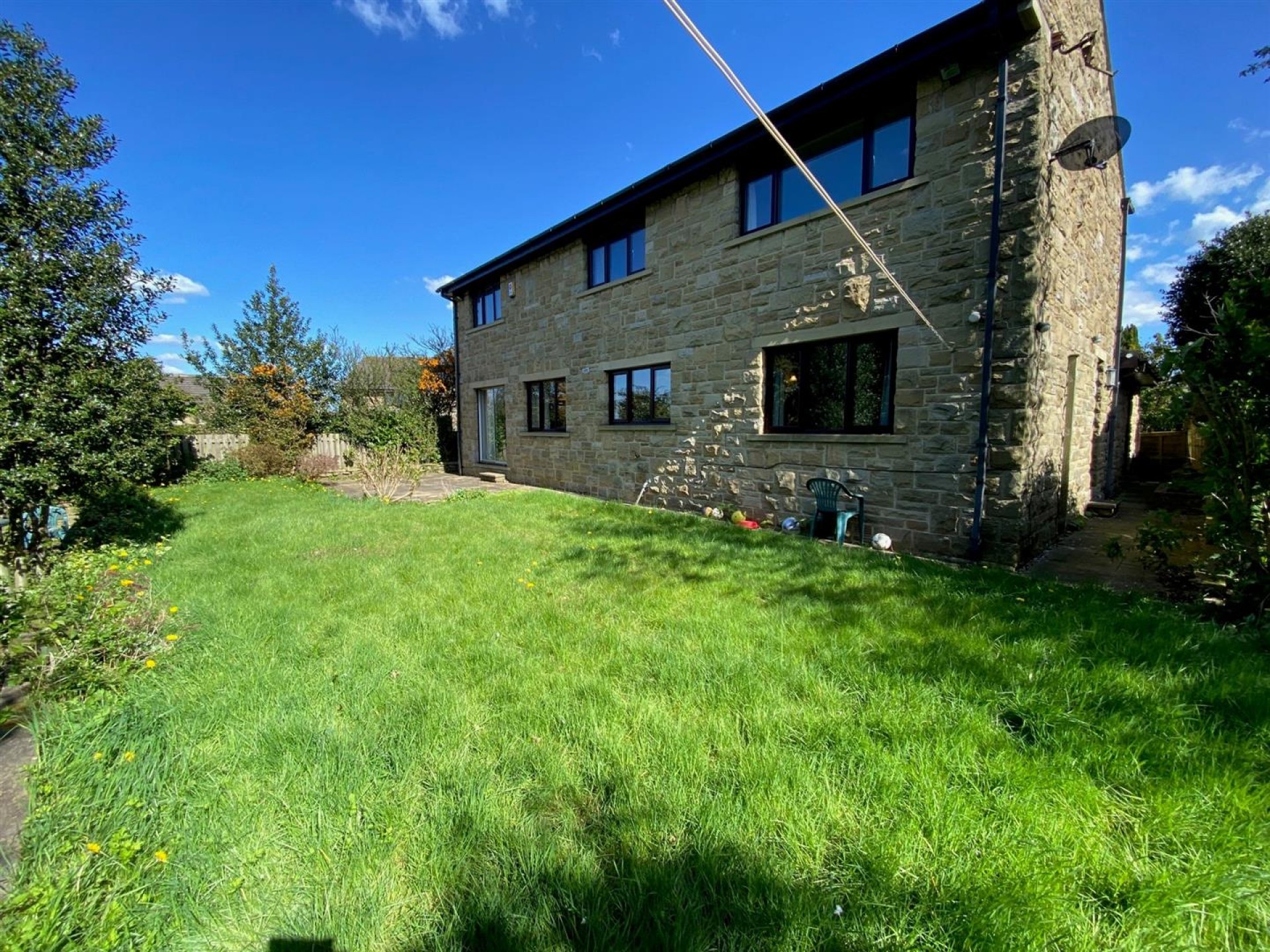 Images for Stonecroft Gardens, Shepley, Huddersfield