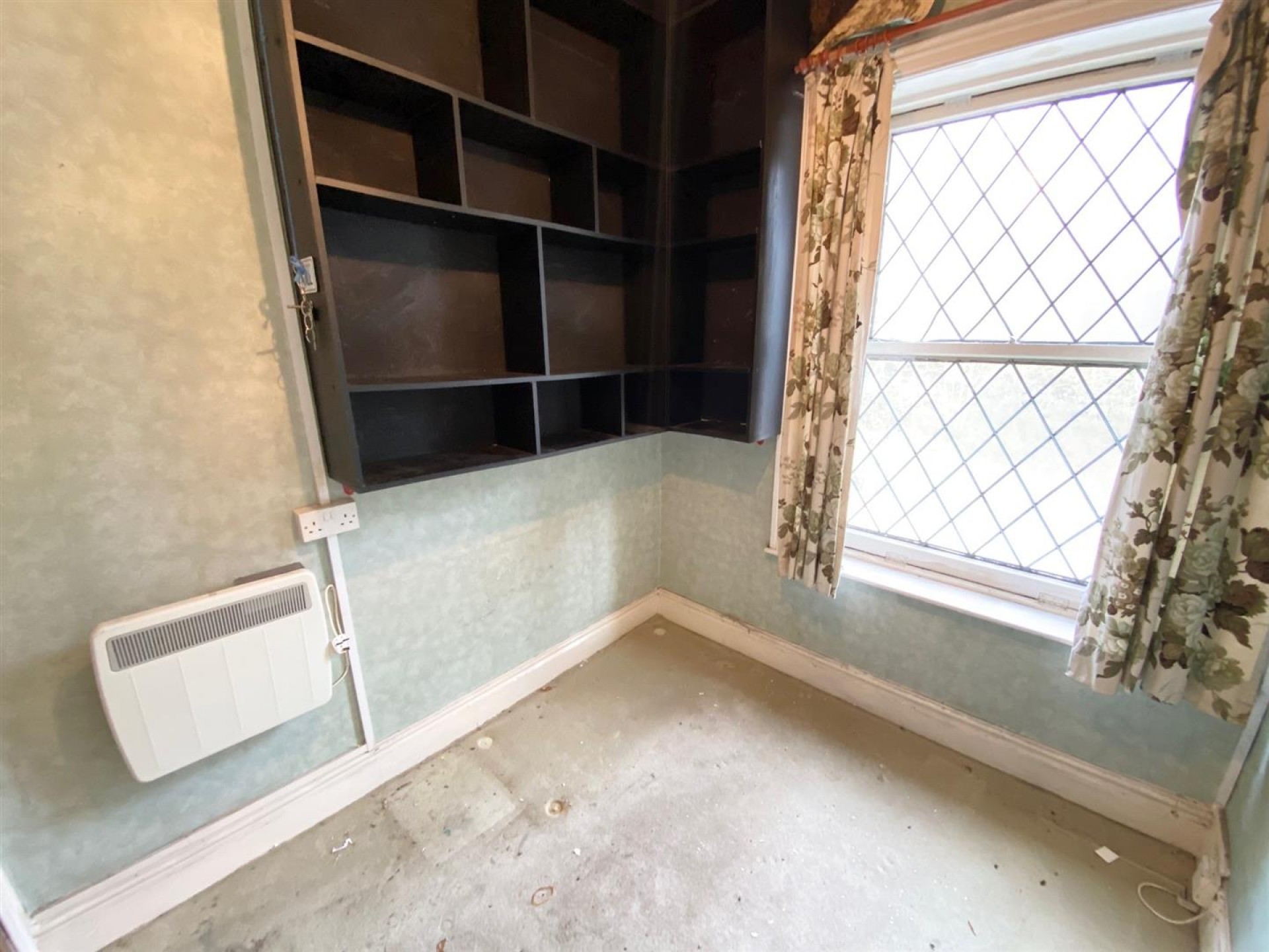 Images for Dodds Royd, Berry Brow, Huddersfield