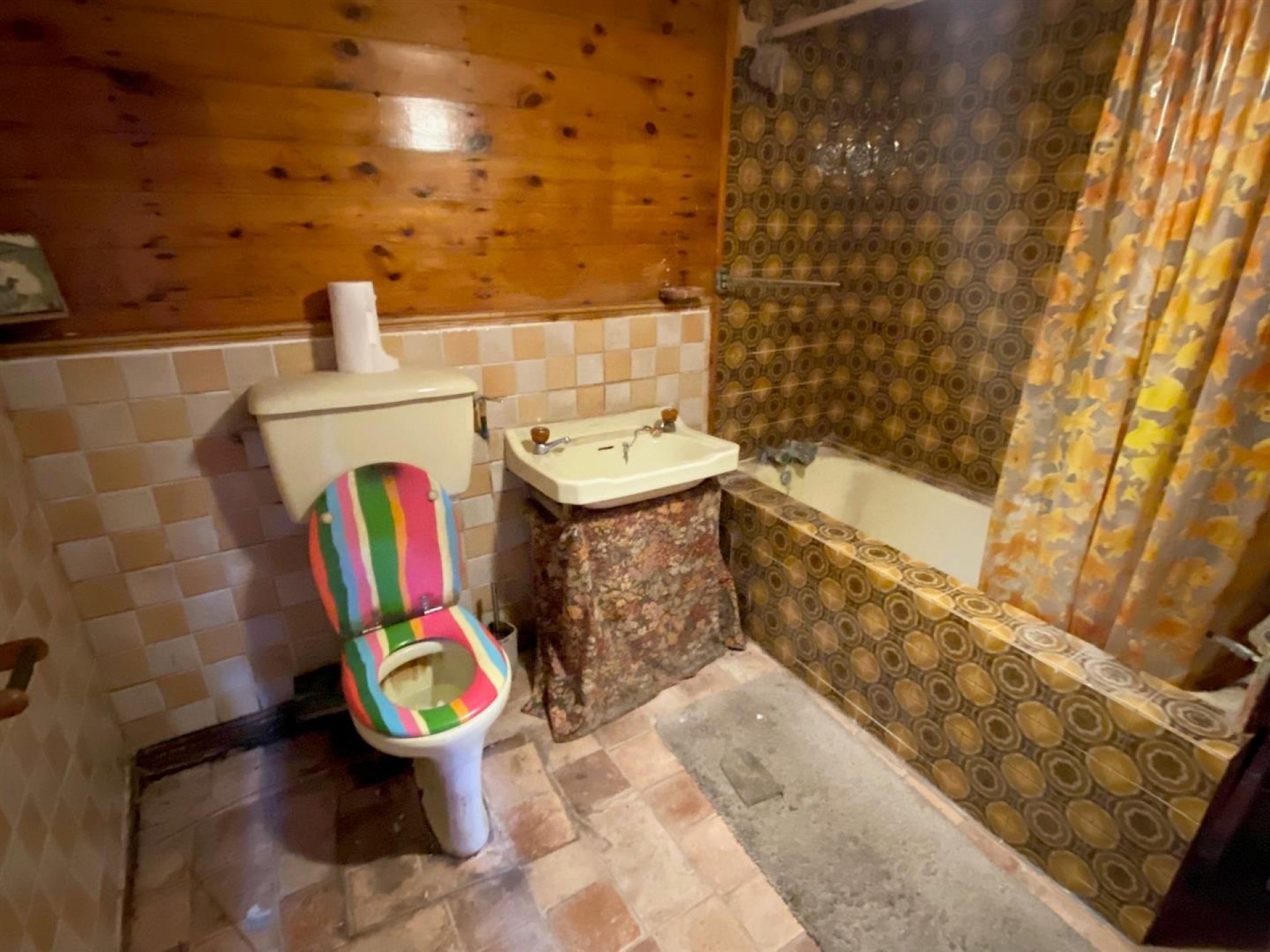 Images for Dodds Royd, Berry Brow, Huddersfield