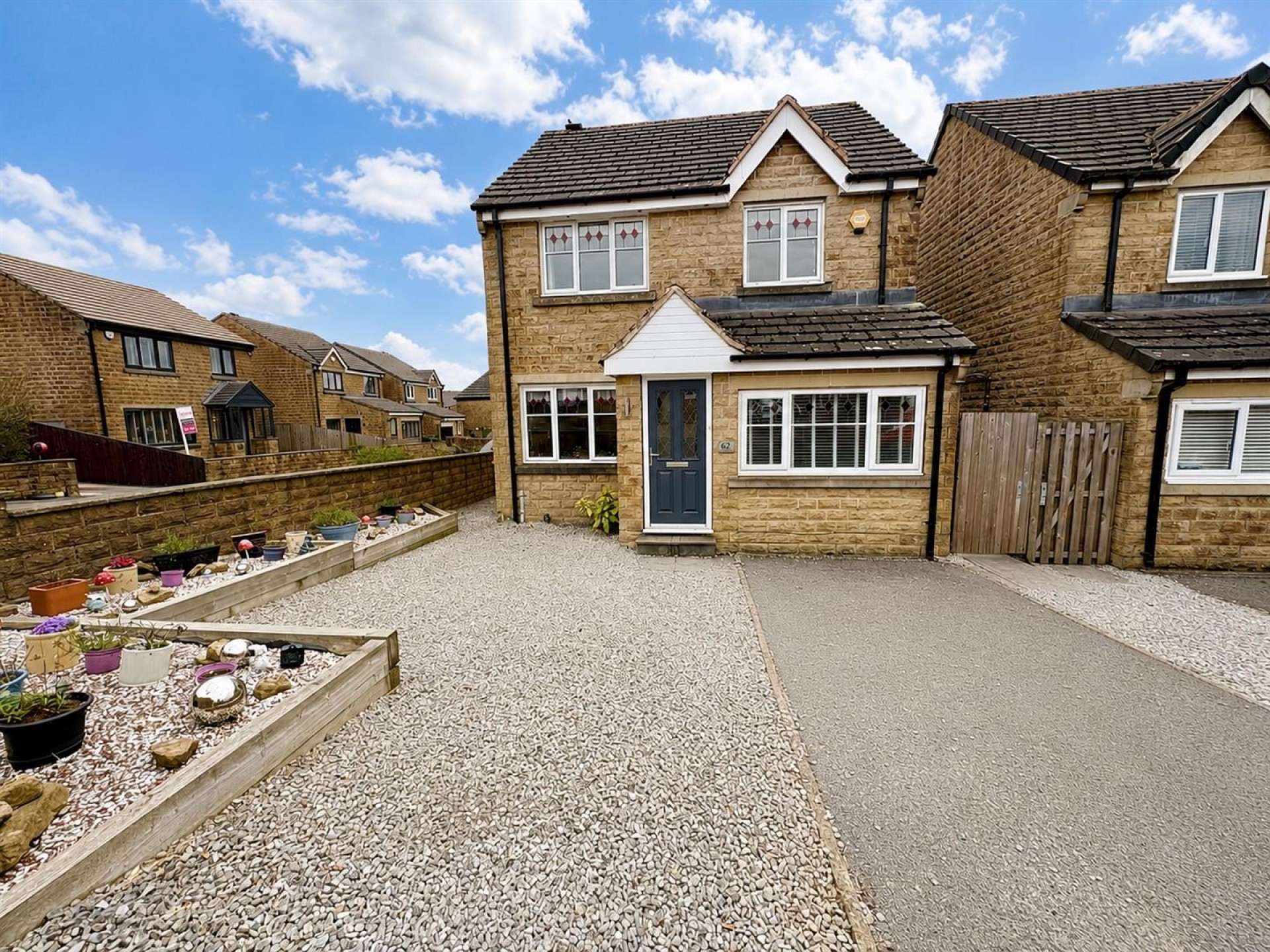 Images for Bradshaw View, Queensbury