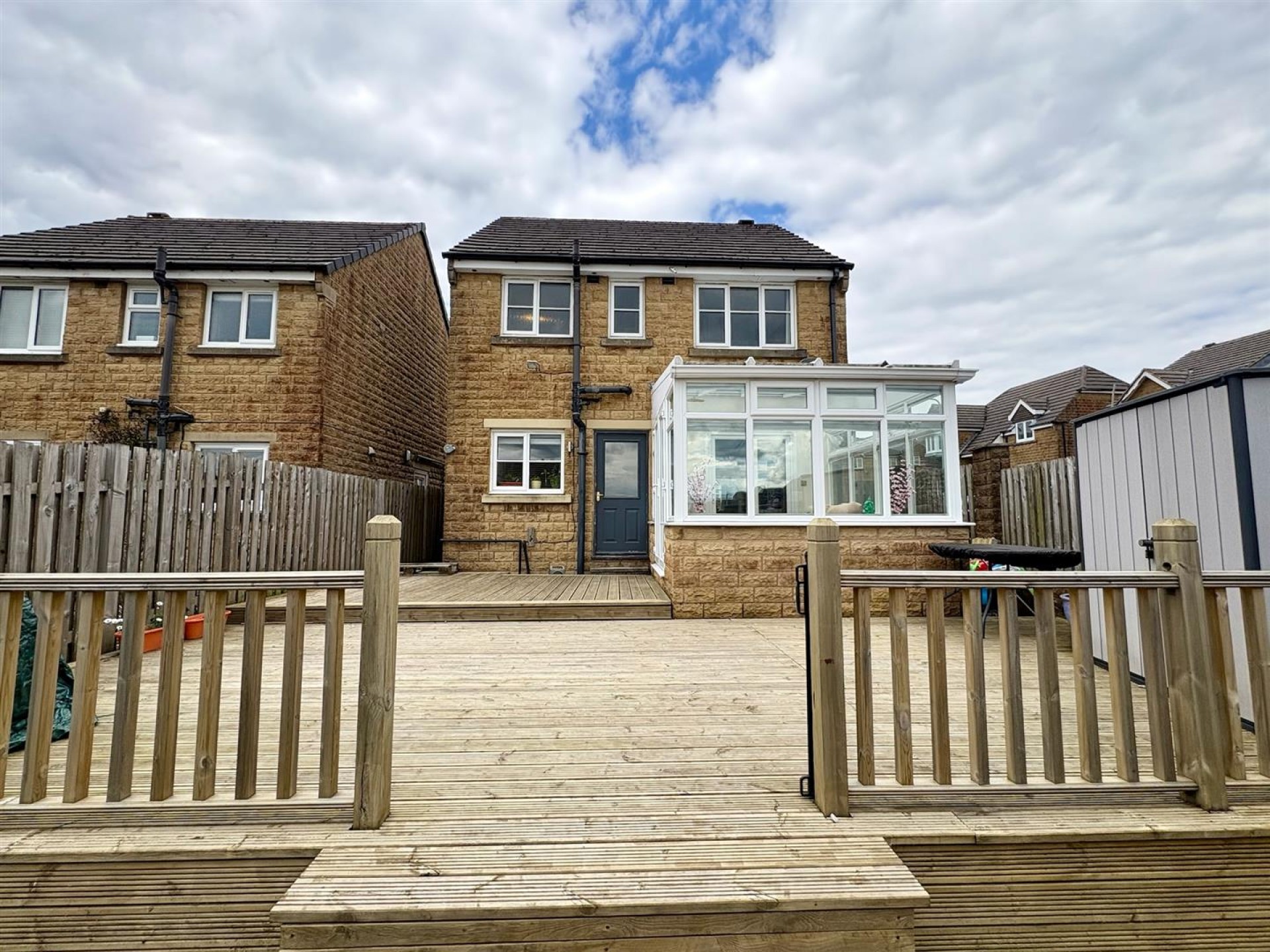 Images for Bradshaw View, Queensbury