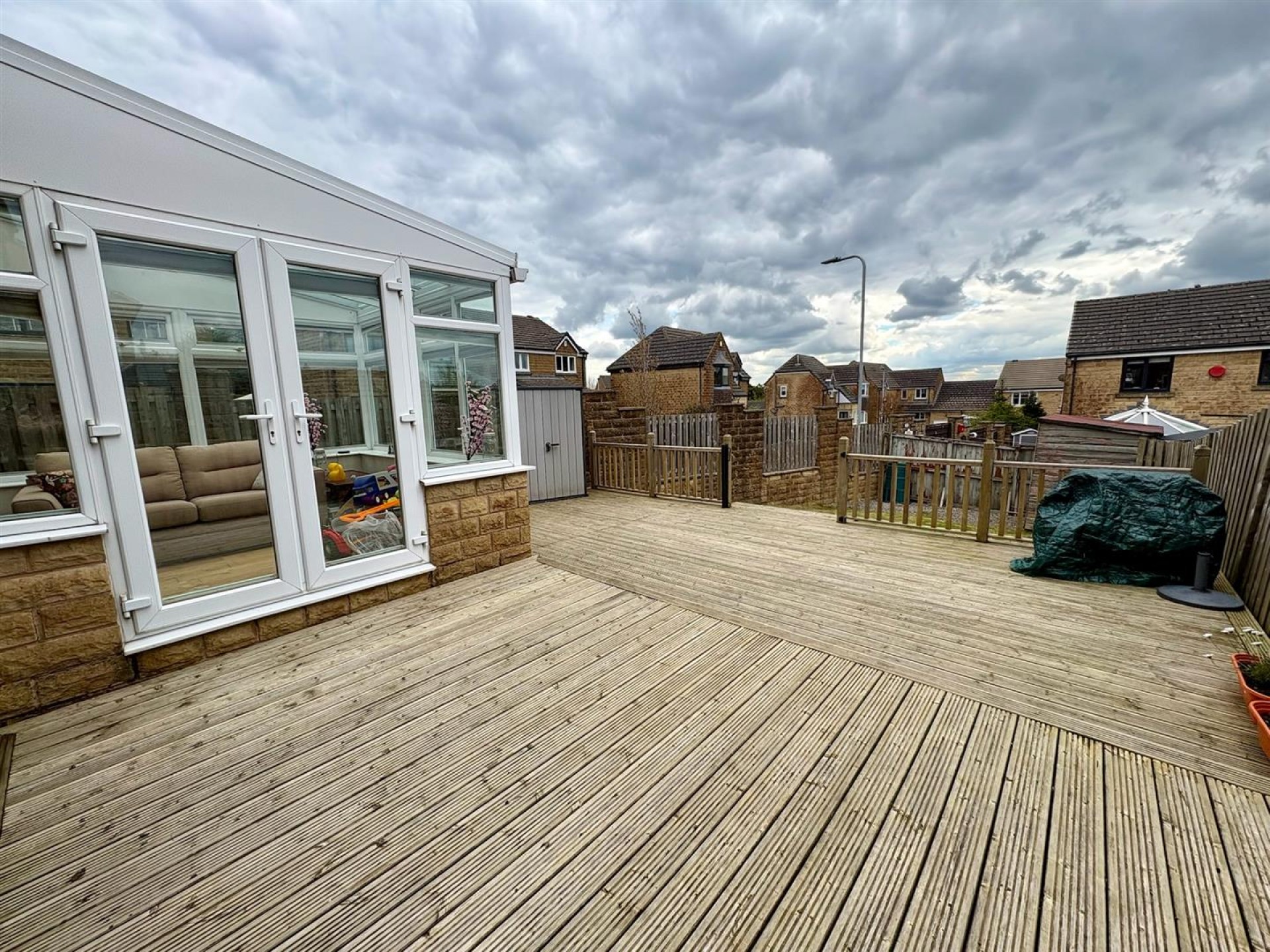 Images for Bradshaw View, Queensbury