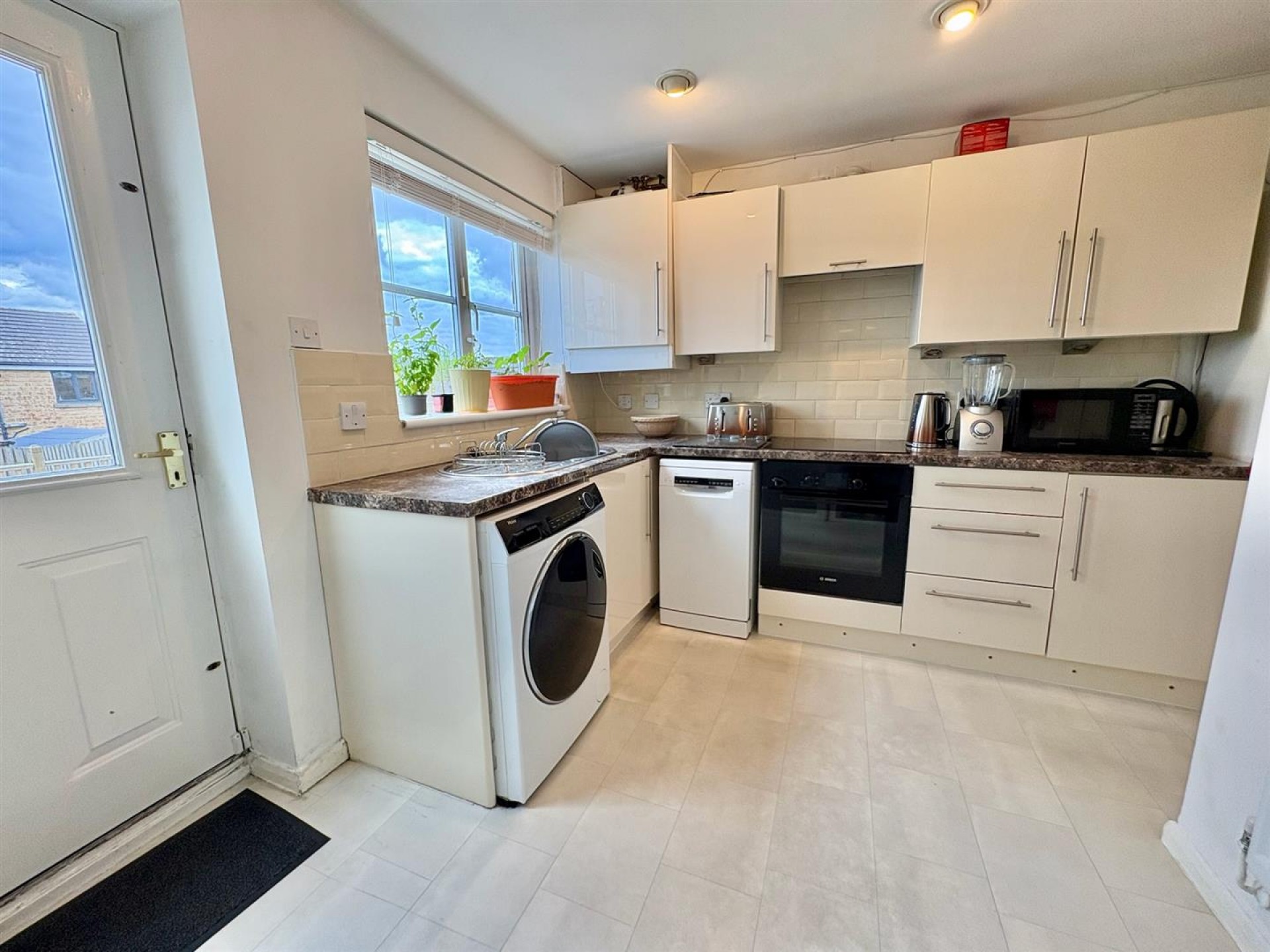 Images for Bradshaw View, Queensbury