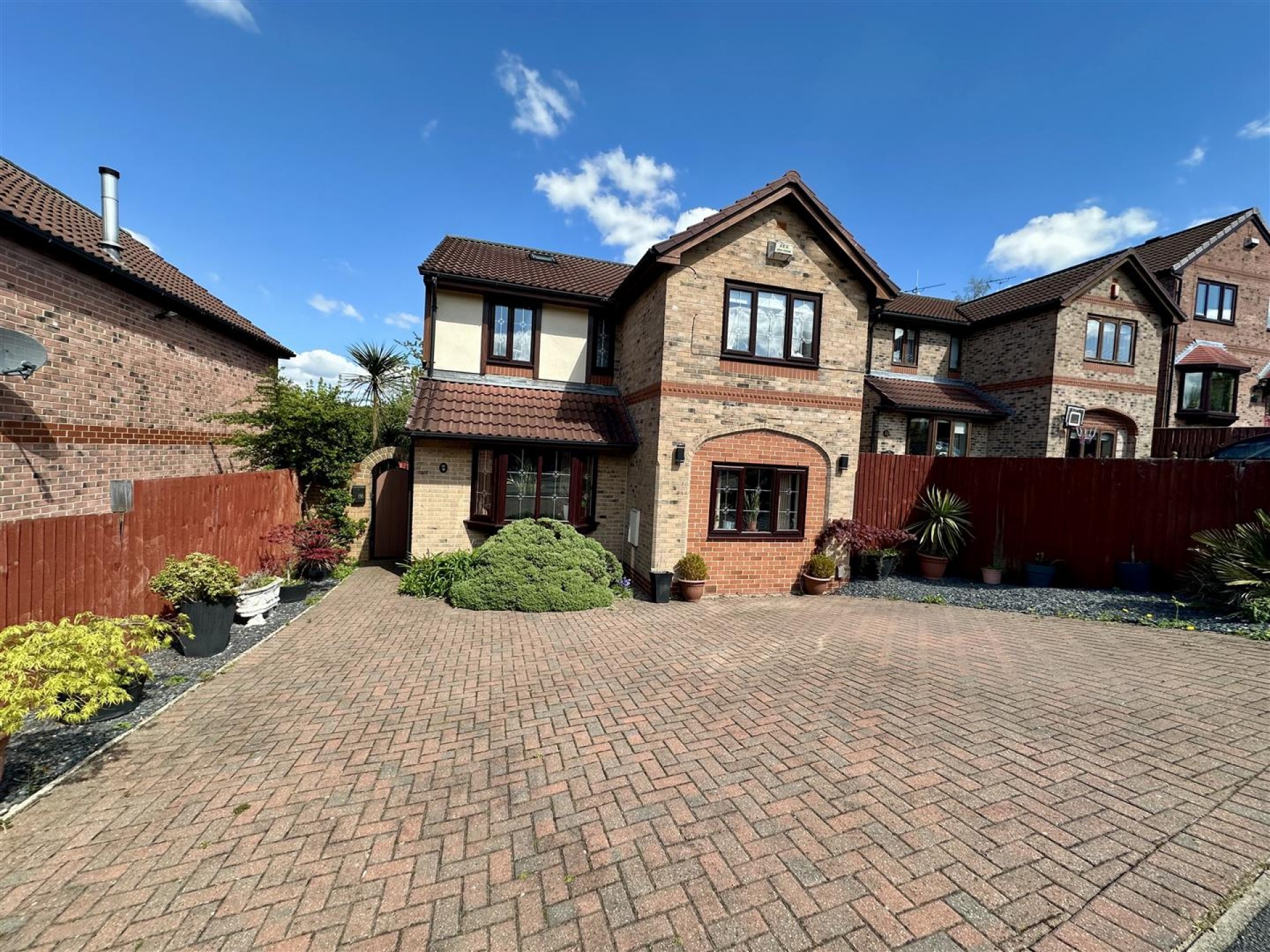 Images for The Burrows, Batley