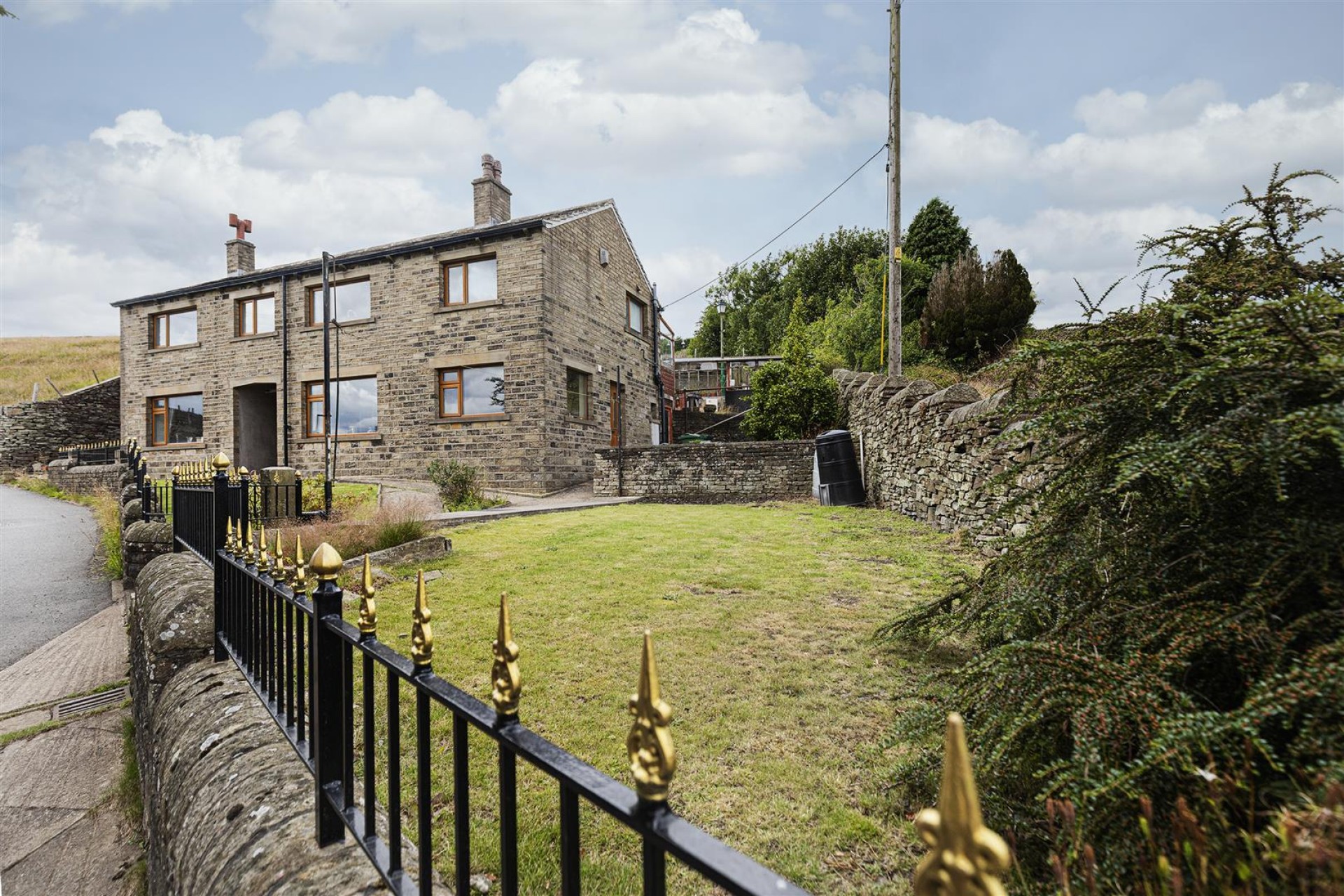 Images for Flush House Lane, Holmbridge, Holmfirth
