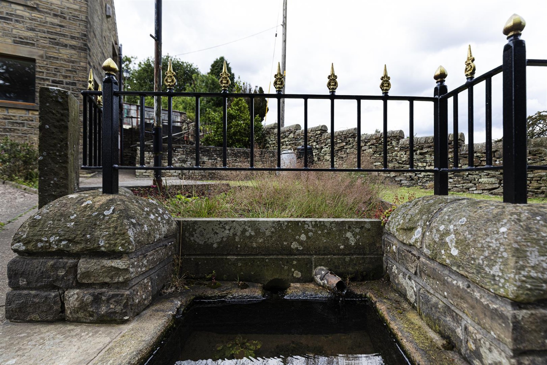 Images for Flush House Lane, Holmbridge, Holmfirth