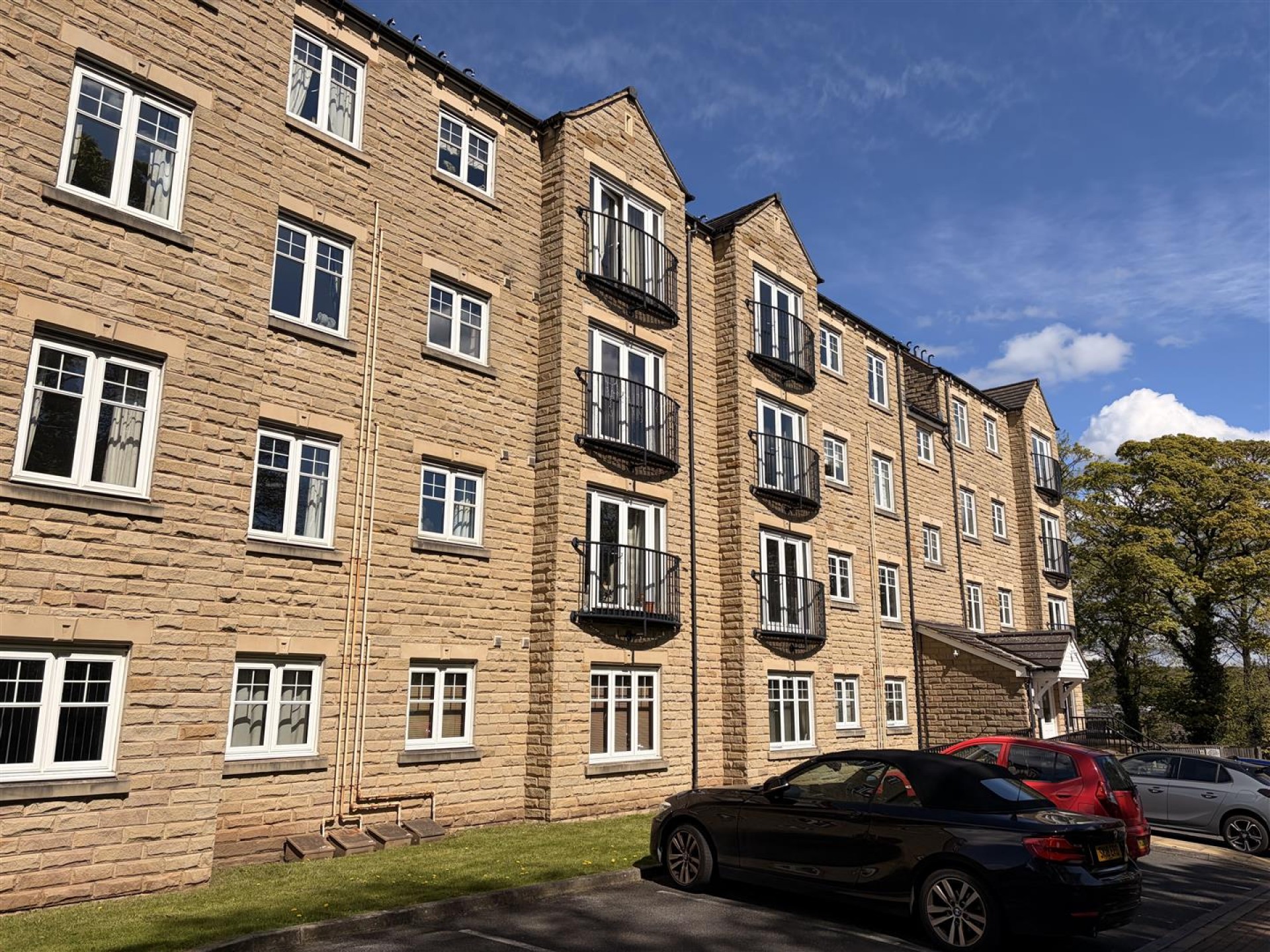 Images for Flugel Way, Huddersfield