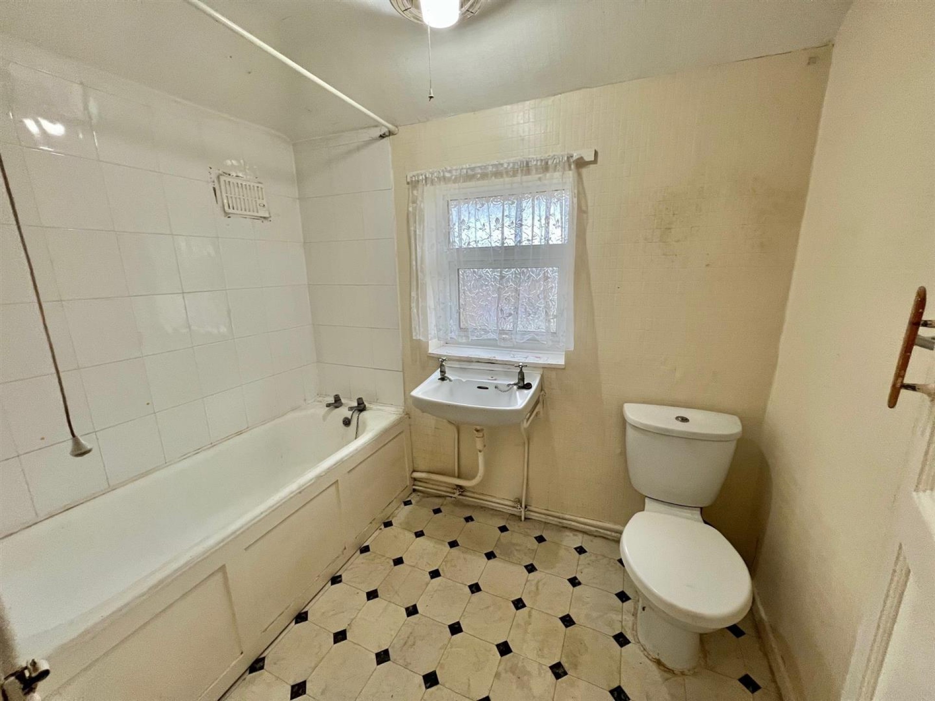 Images for Coule Royd, Huddersfield