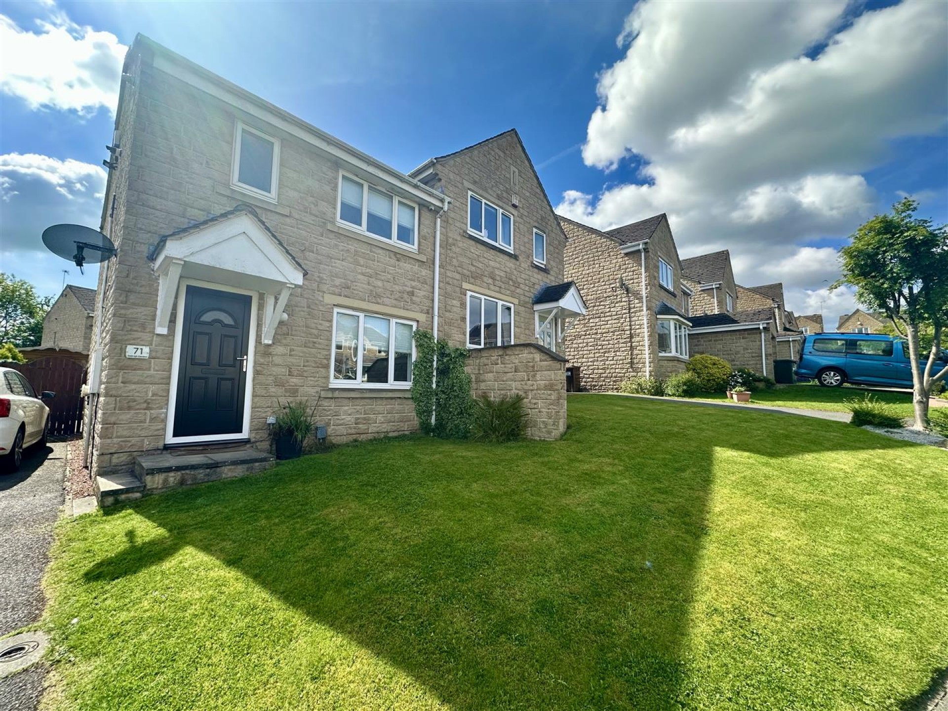 Images for Oakleigh Gardens, Mirfield