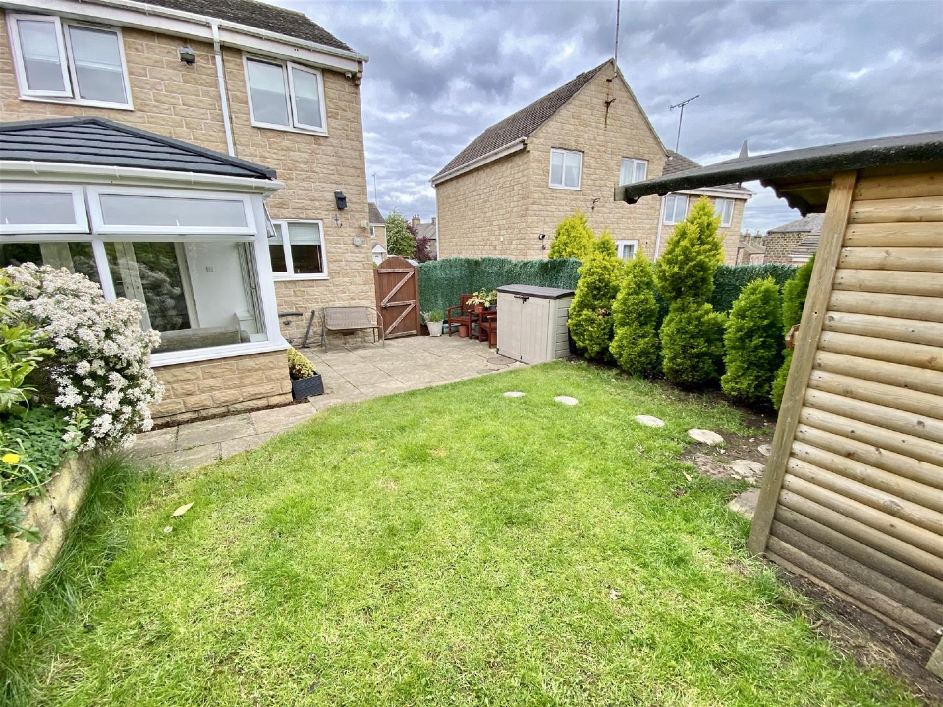 Images for Oakleigh Gardens, Mirfield