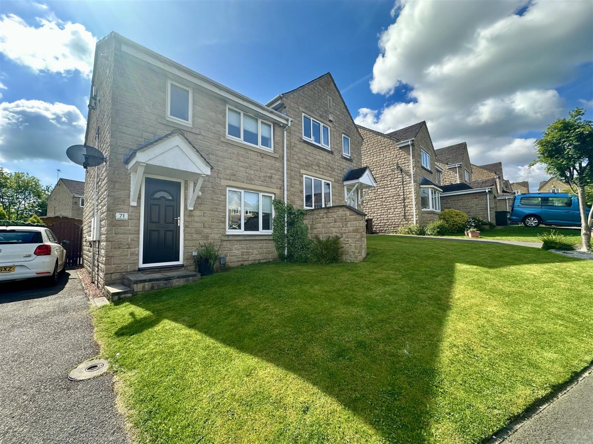 Images for Oakleigh Gardens, Mirfield