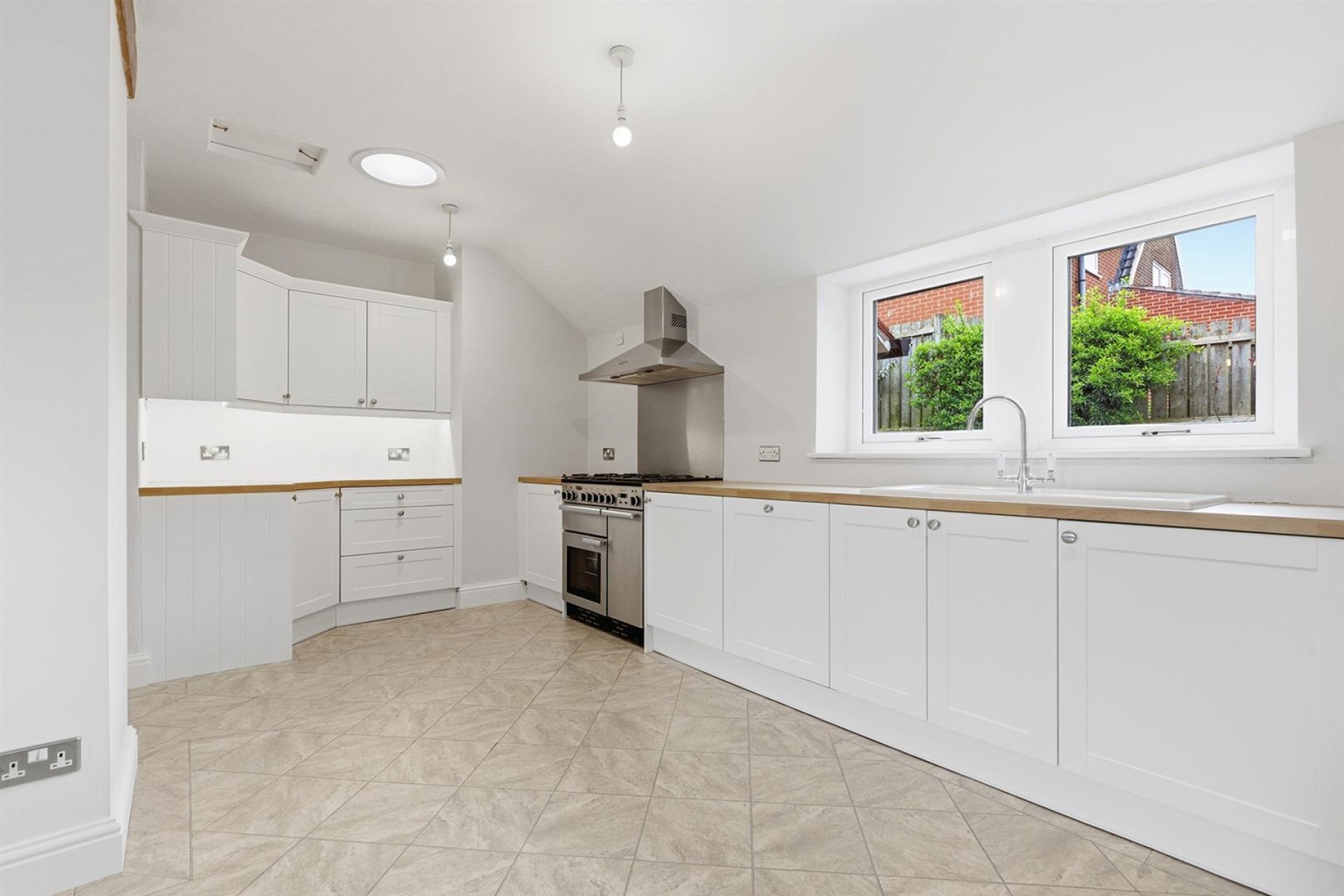 Images for Fenay Lane, Almondbury, Huddersfield
