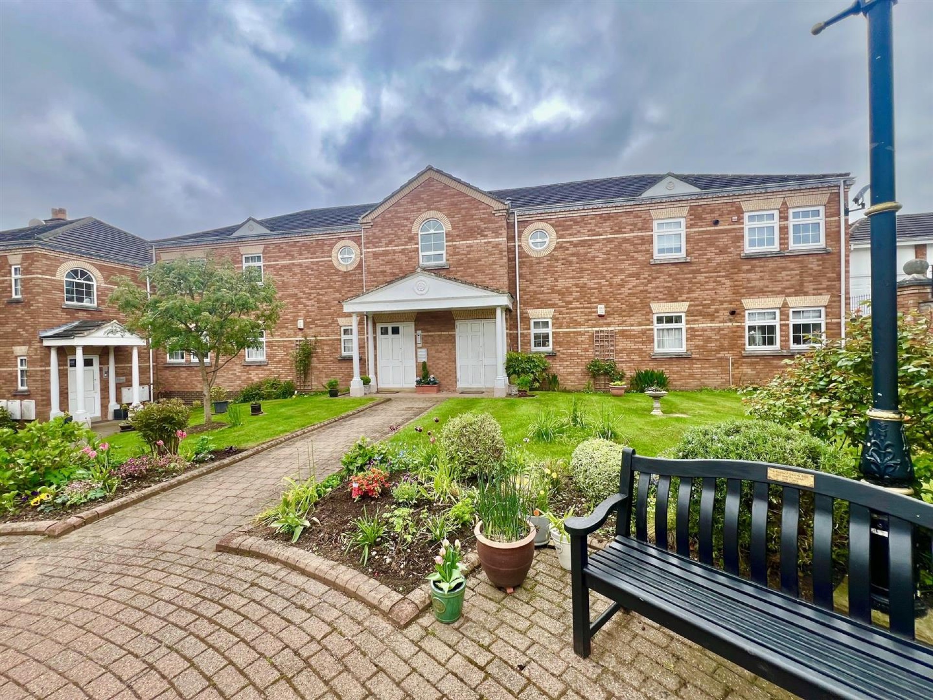 Images for Sandringham Court, Huddersfield