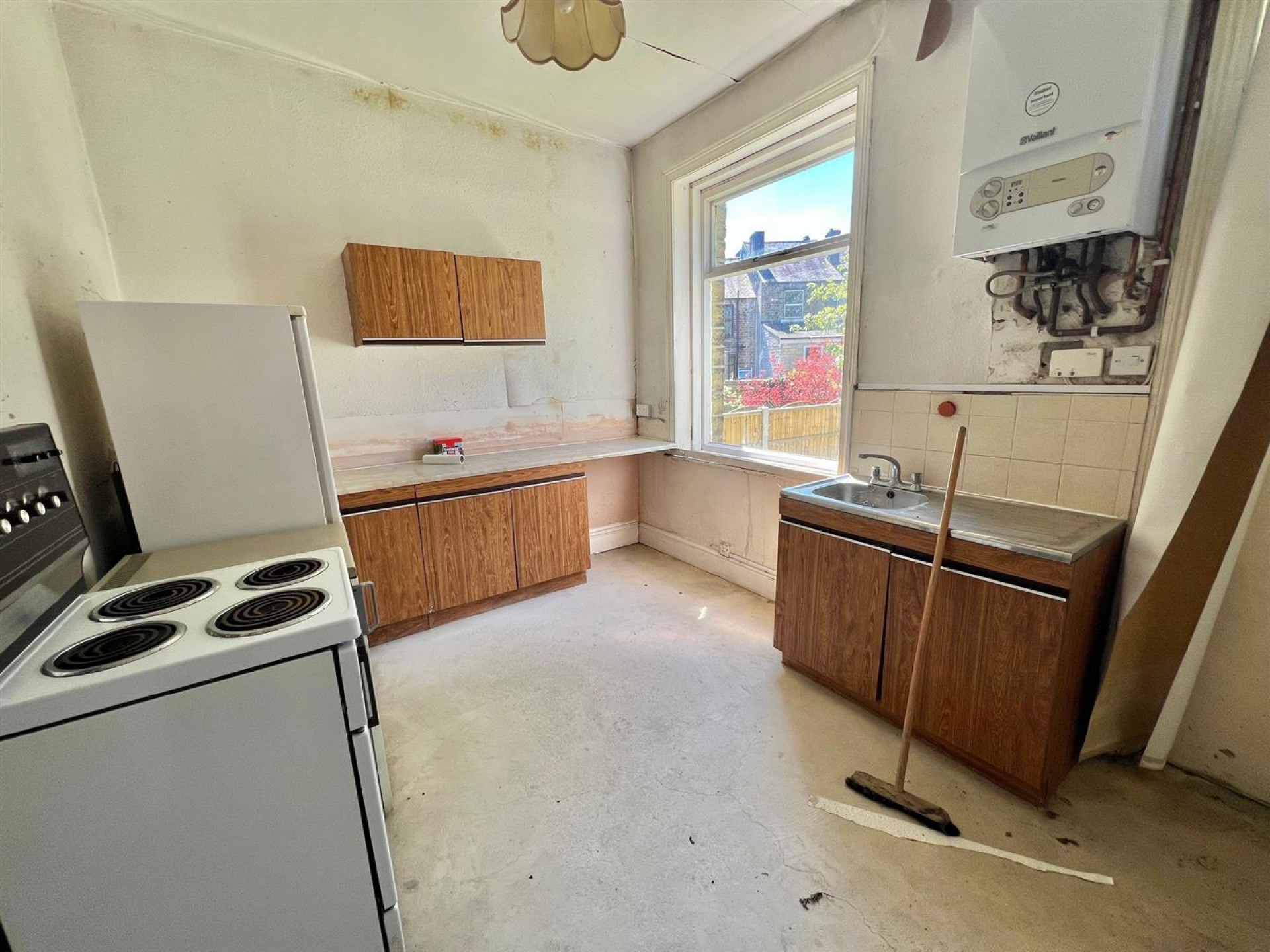 Images for Birkby Lodge Road, Huddersfield