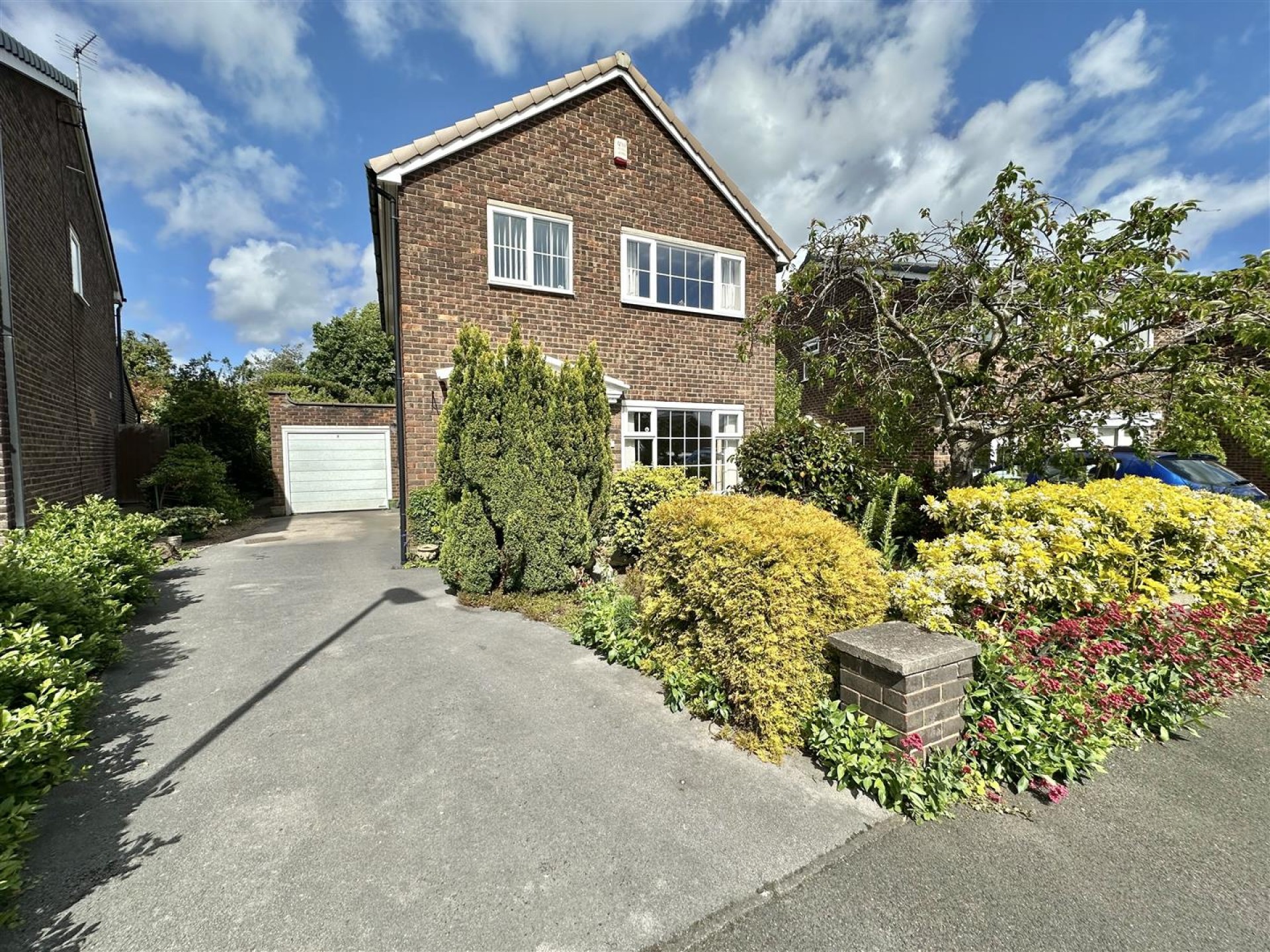 Images for Uplands Drive, Mirfield