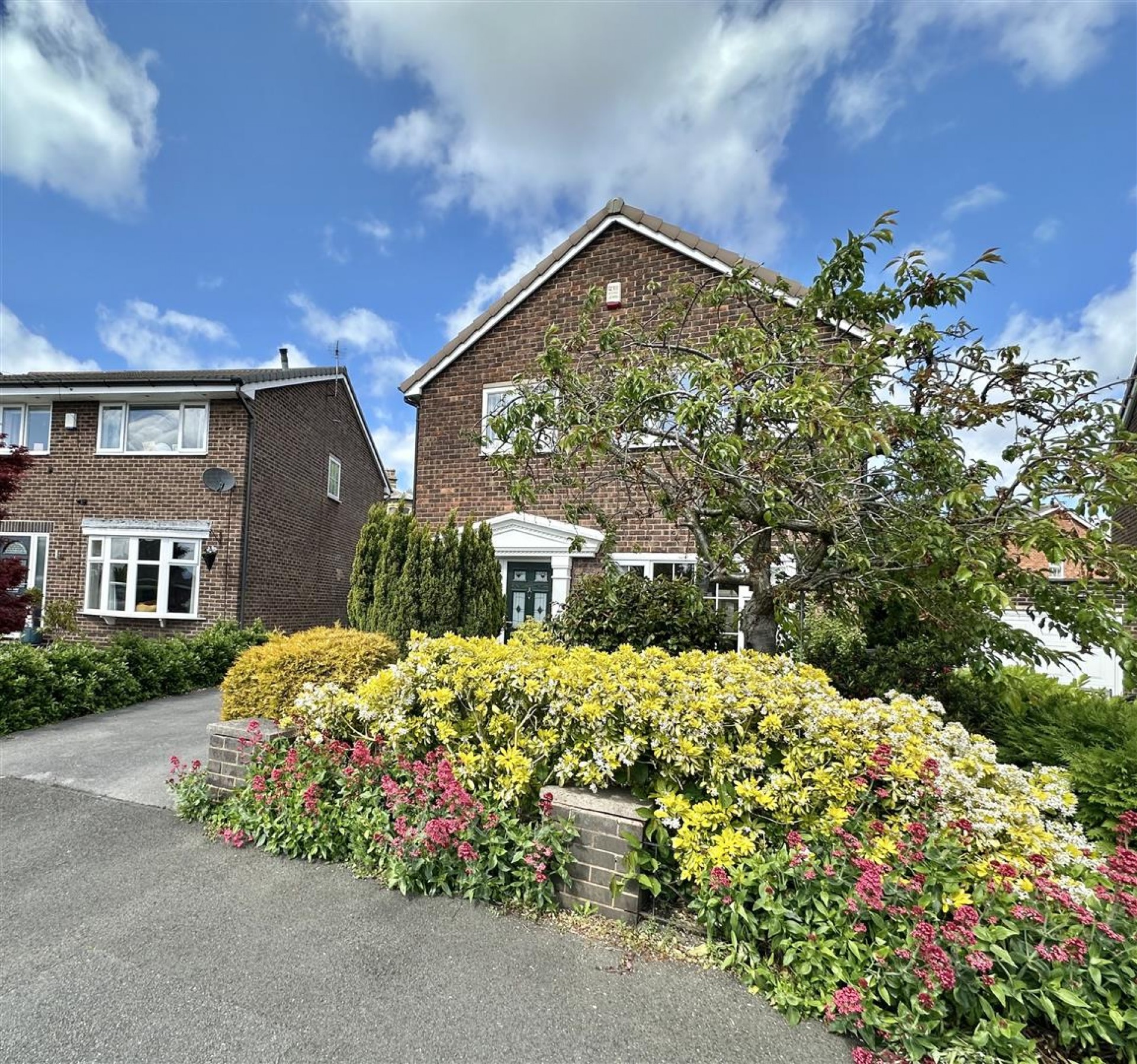 Images for Uplands Drive, Mirfield