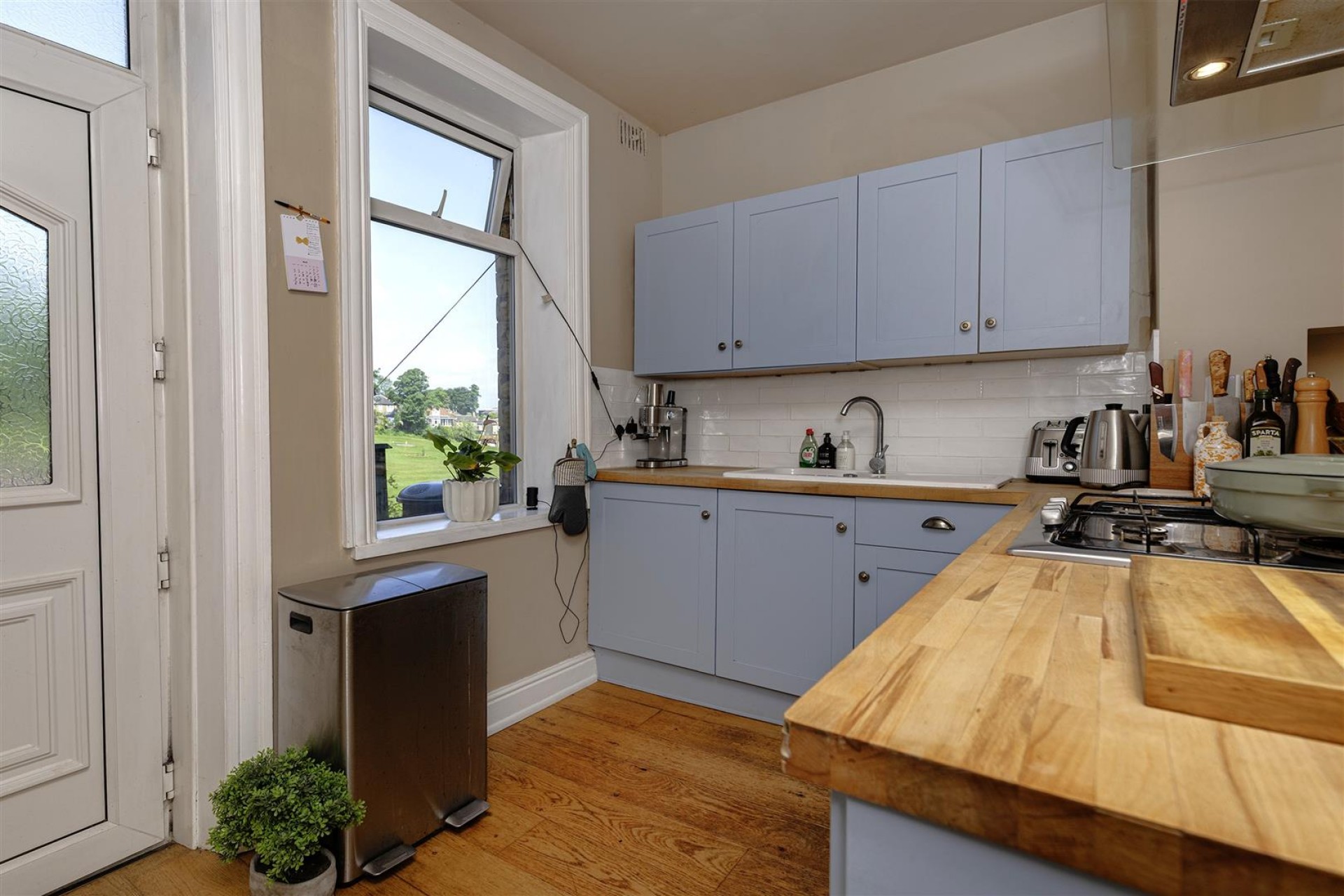 Images for Sunnydene, Rastrick Common, Brighouse