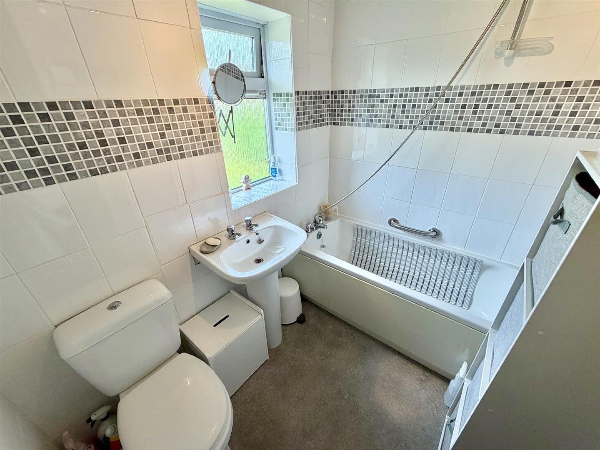 Images for Northway, London Park, Mirfield