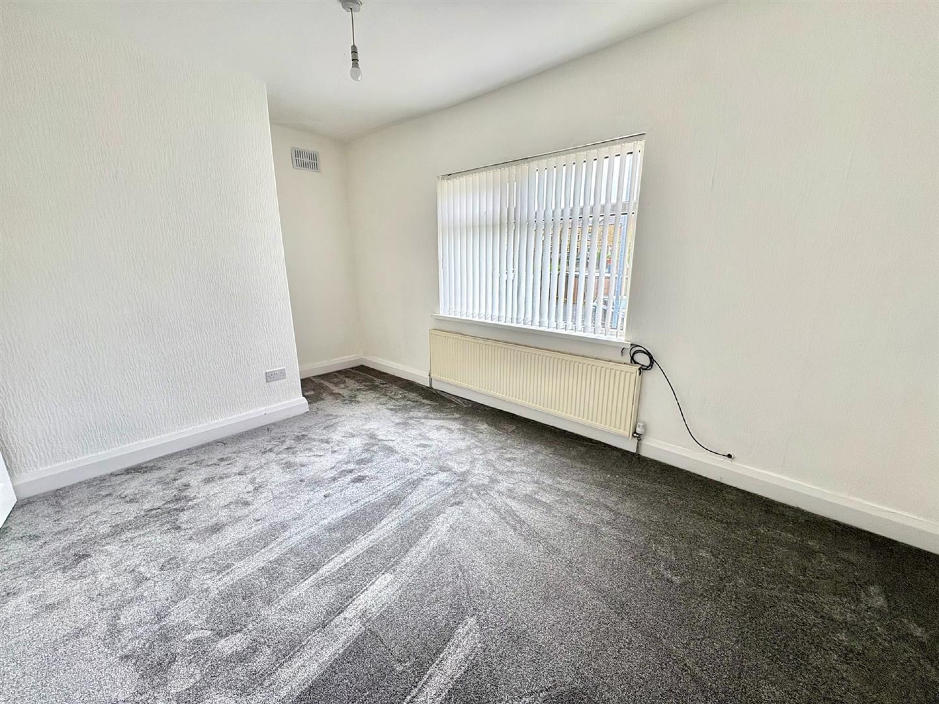 Images for Ovenden Close, Halifax
