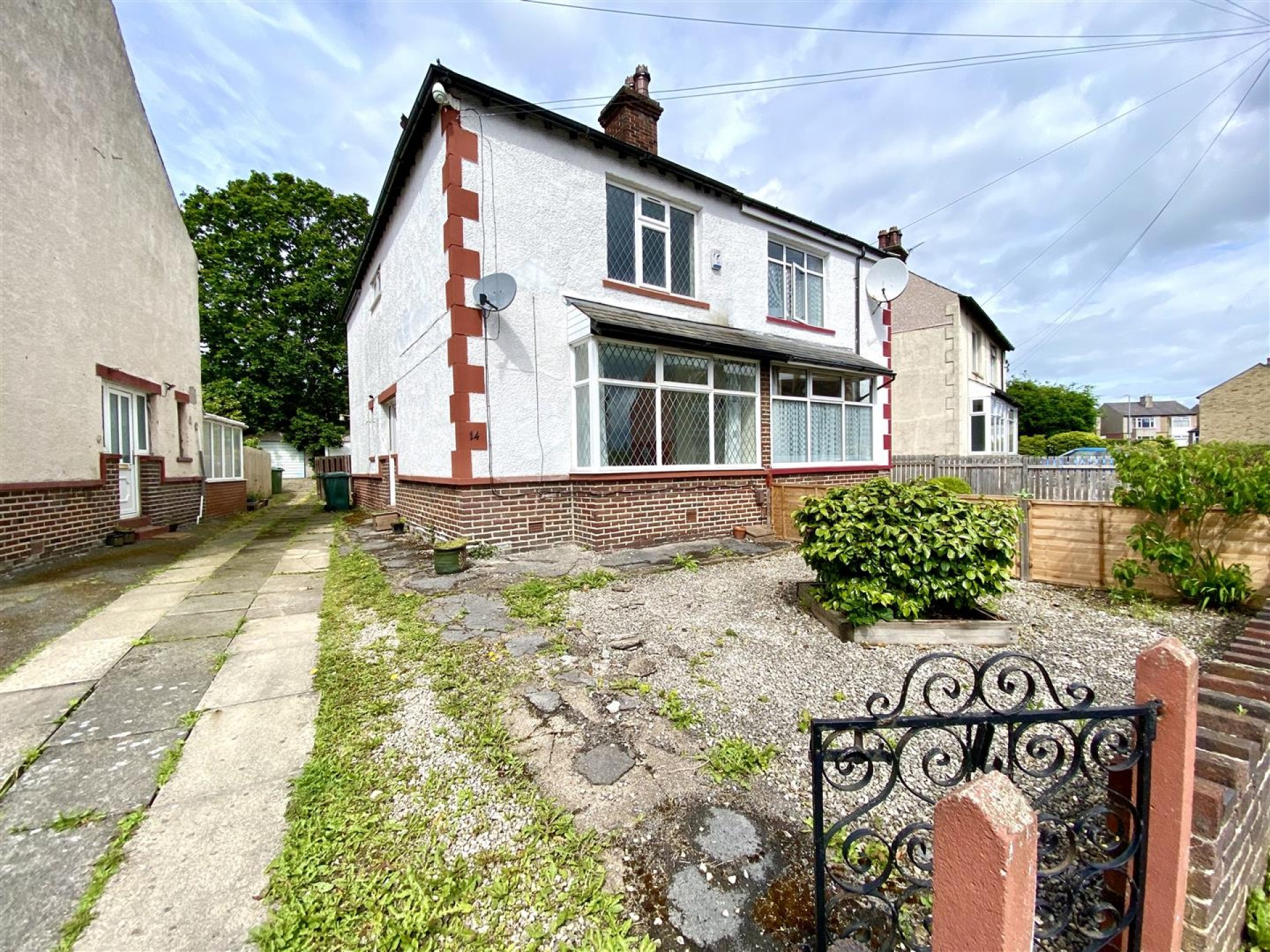Images for Heatherfield Crescent, Huddersfield