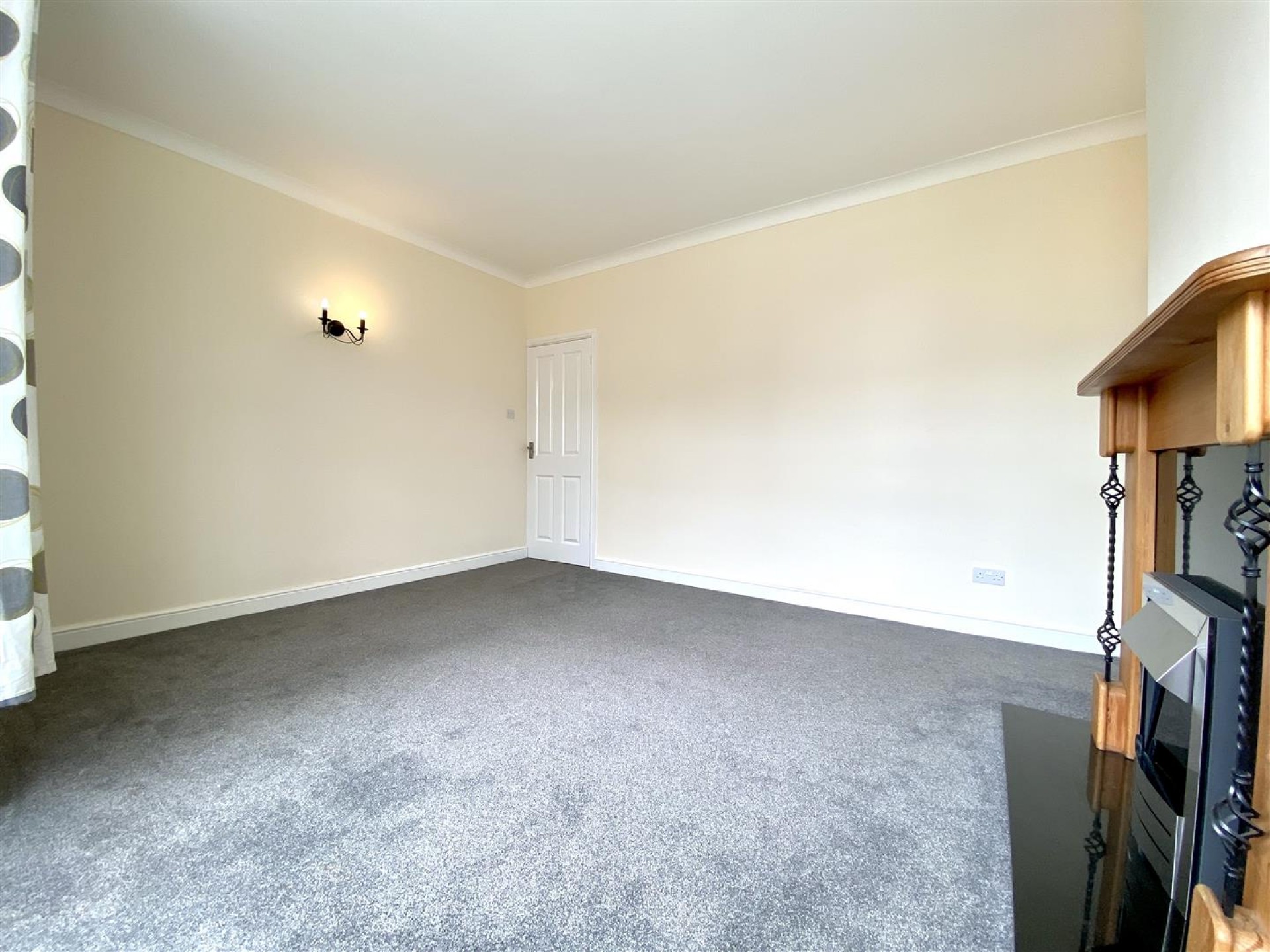 Images for Heatherfield Crescent, Huddersfield