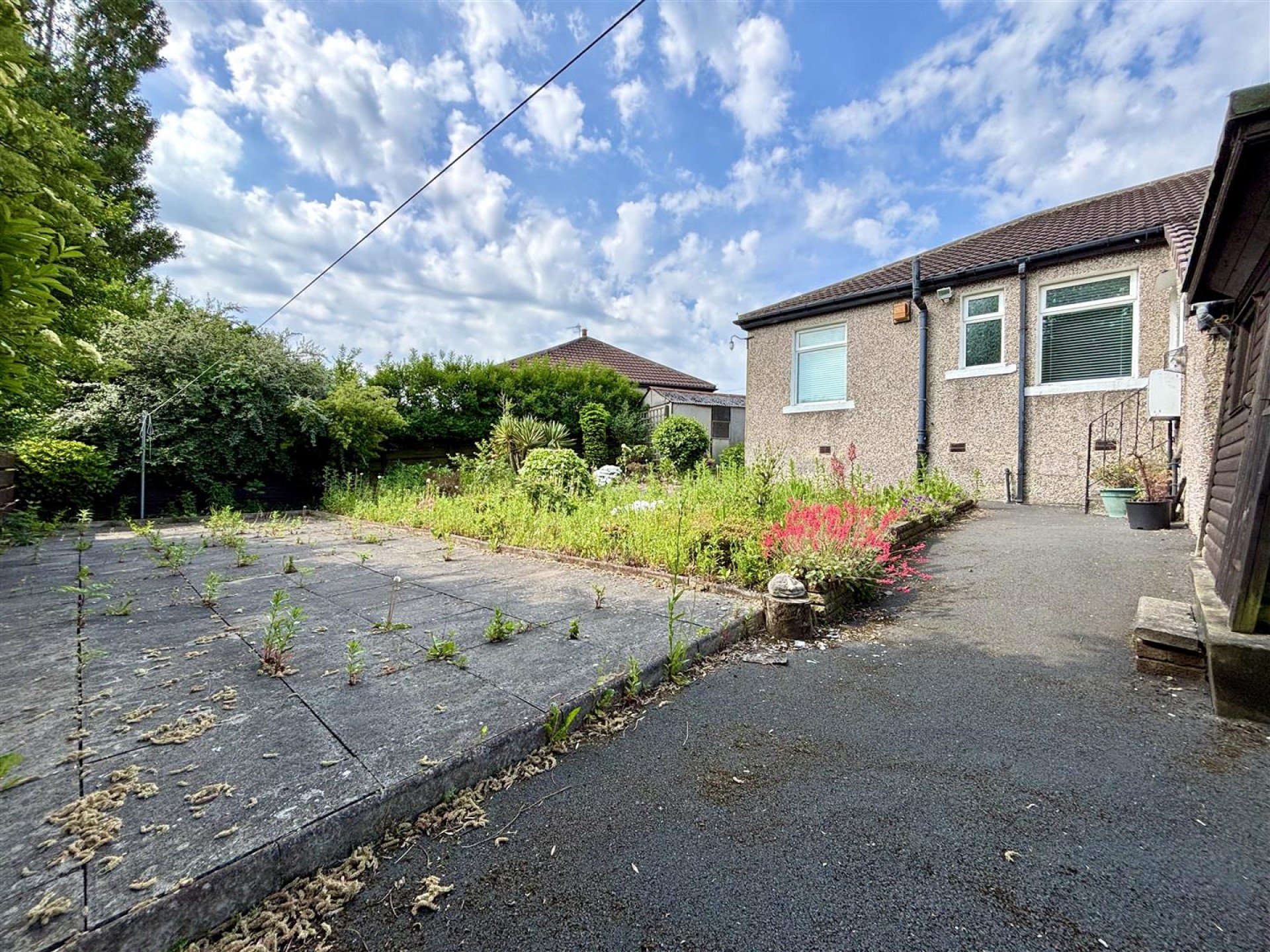Images for Hawes Crescent, Bradford