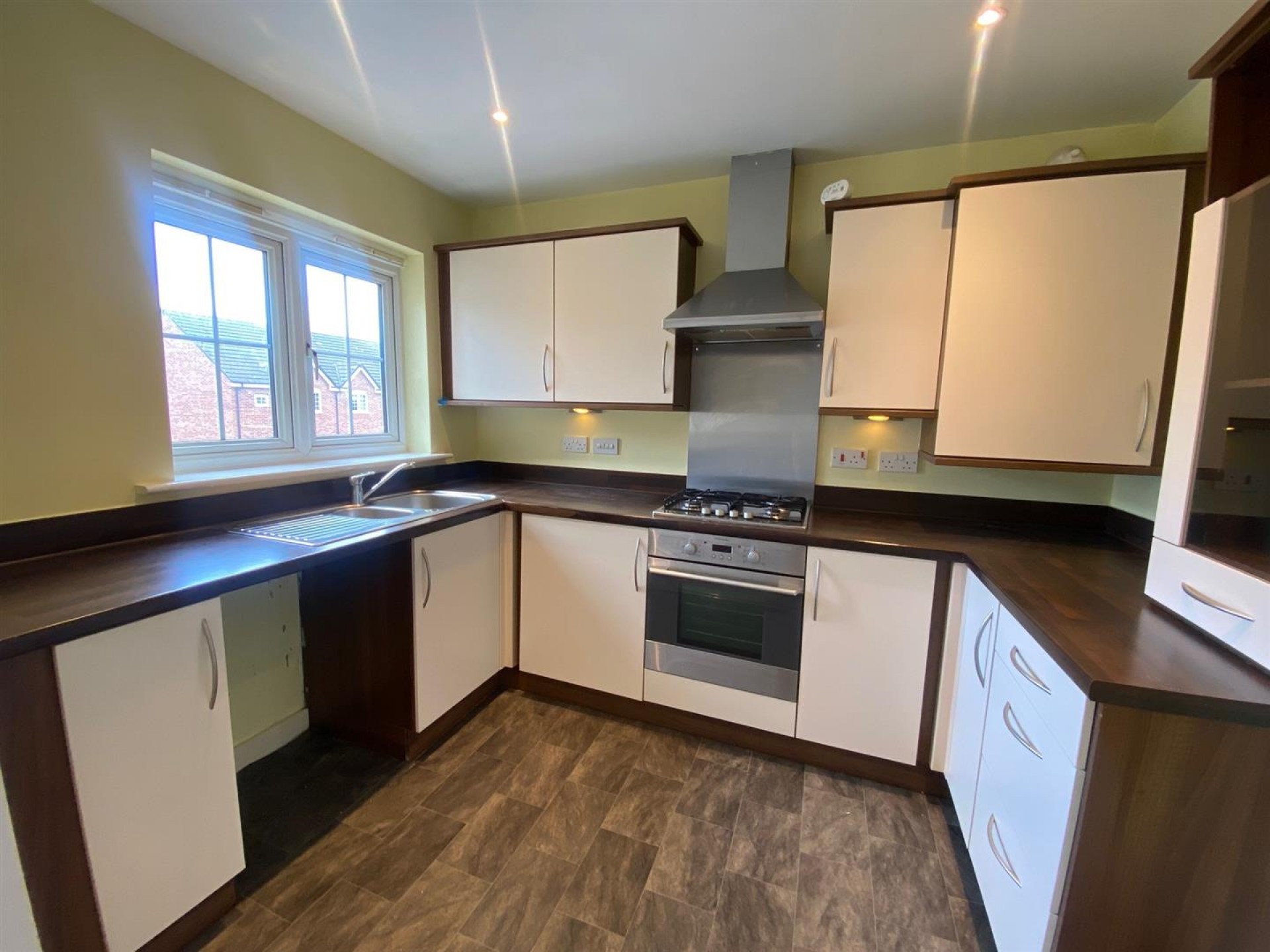 Images for Malthouse Court, Halifax Road, Liversedge