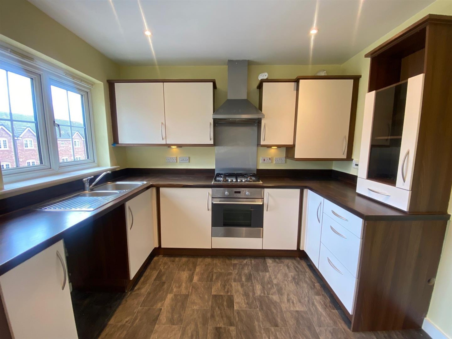 Images for Malthouse Court, Halifax Road, Liversedge