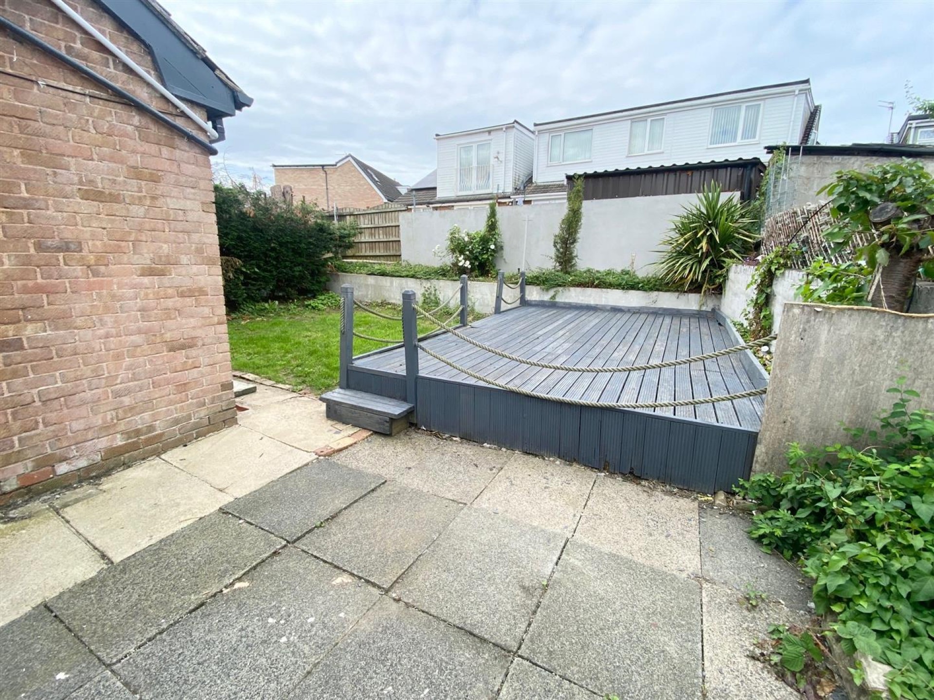 Images for Warrenside, Huddersfield