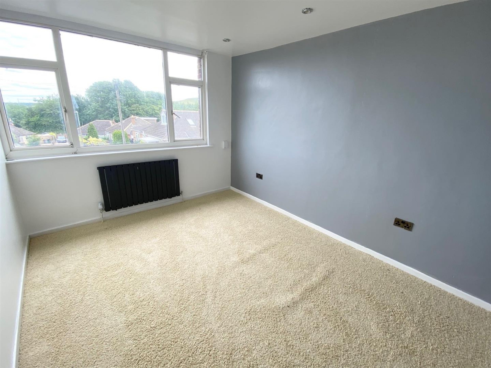 Images for Warrenside, Huddersfield
