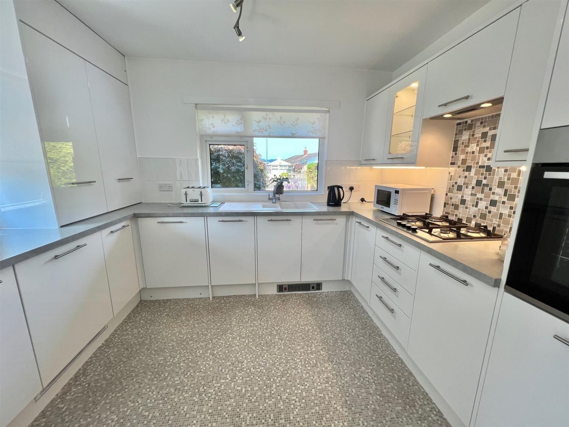 Images for Healey Wood Crescent, Brighouse