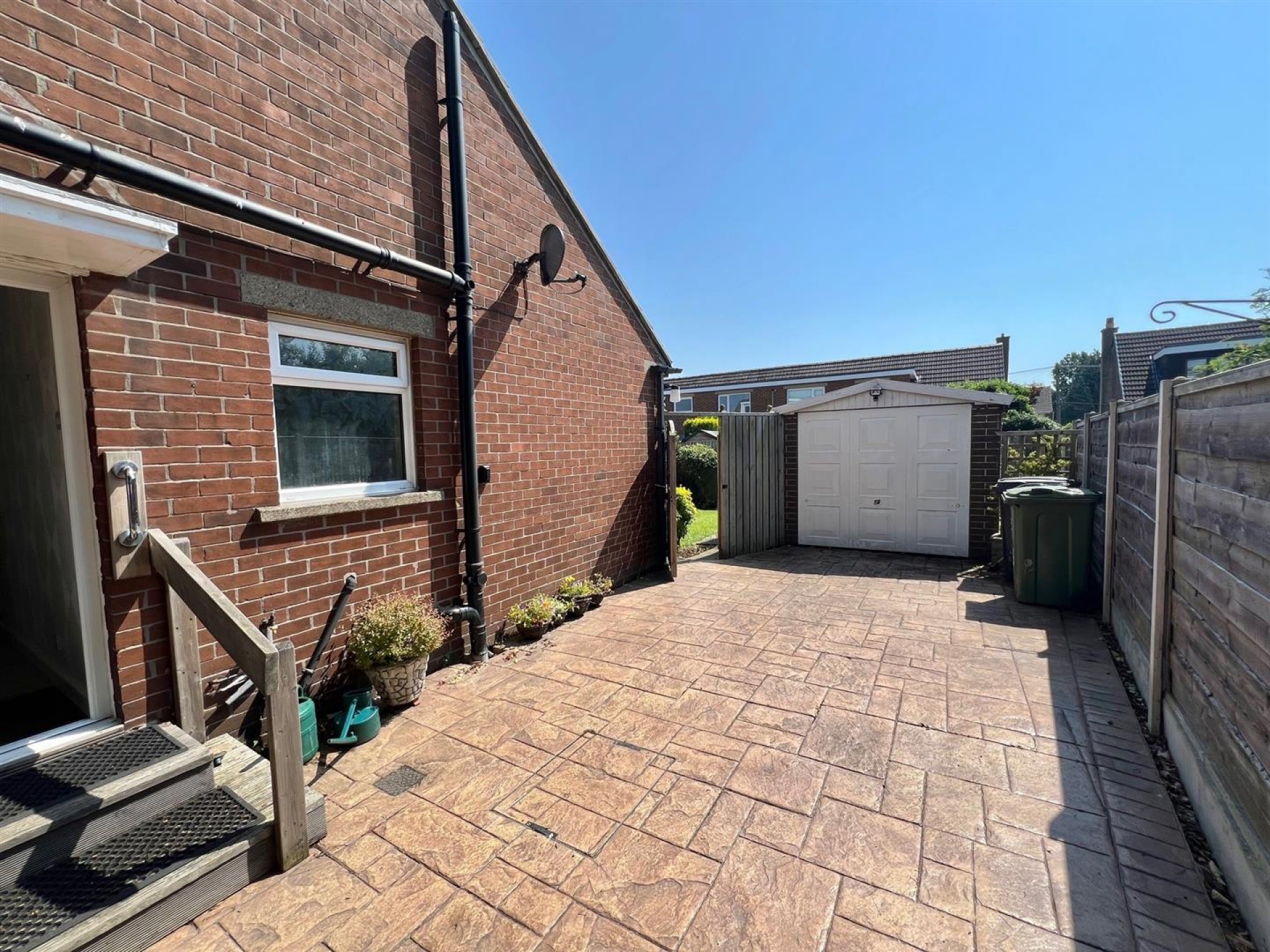 Images for Healey Wood Crescent, Brighouse
