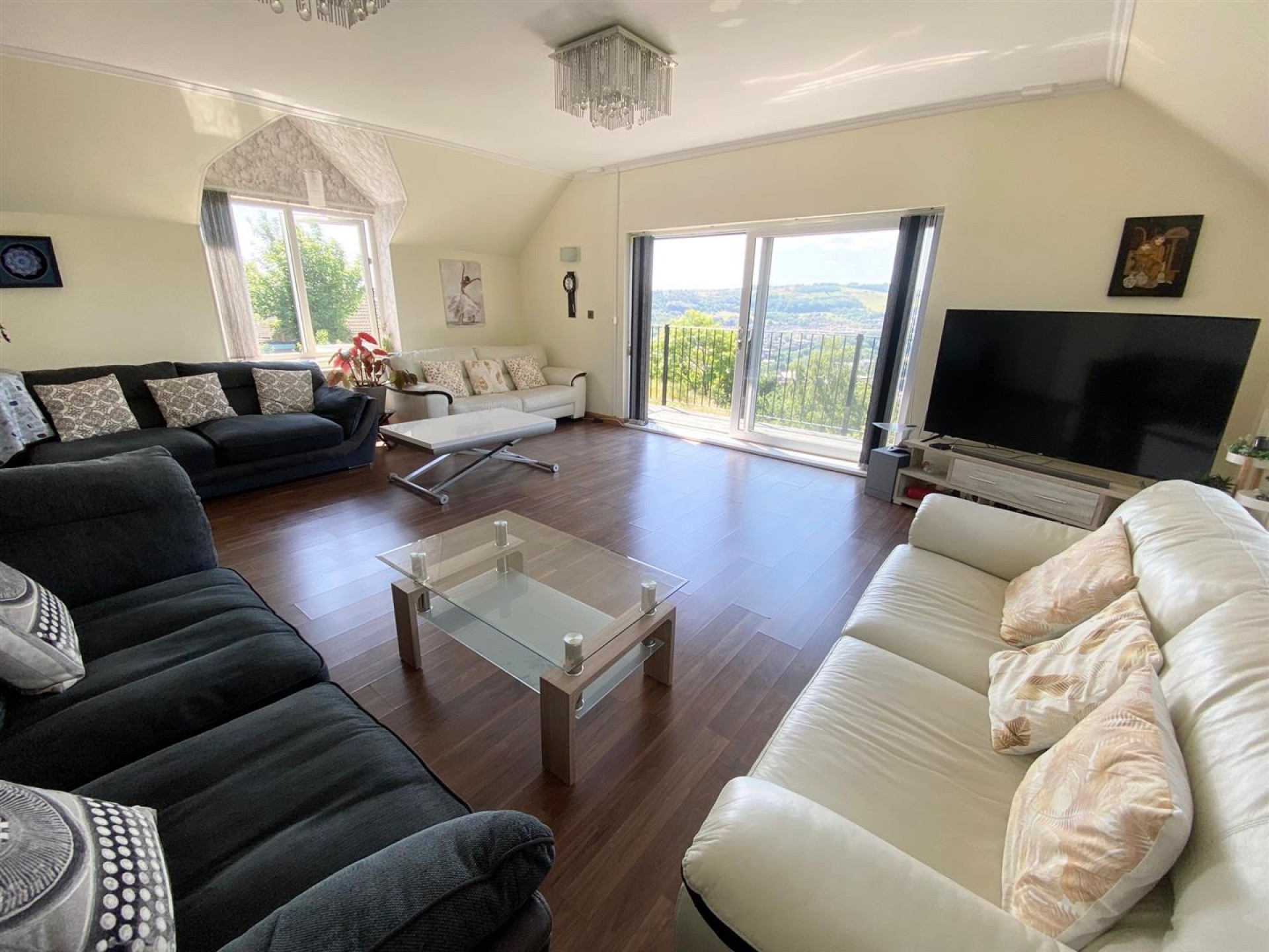 Images for Cliffe End Road, Quarmby