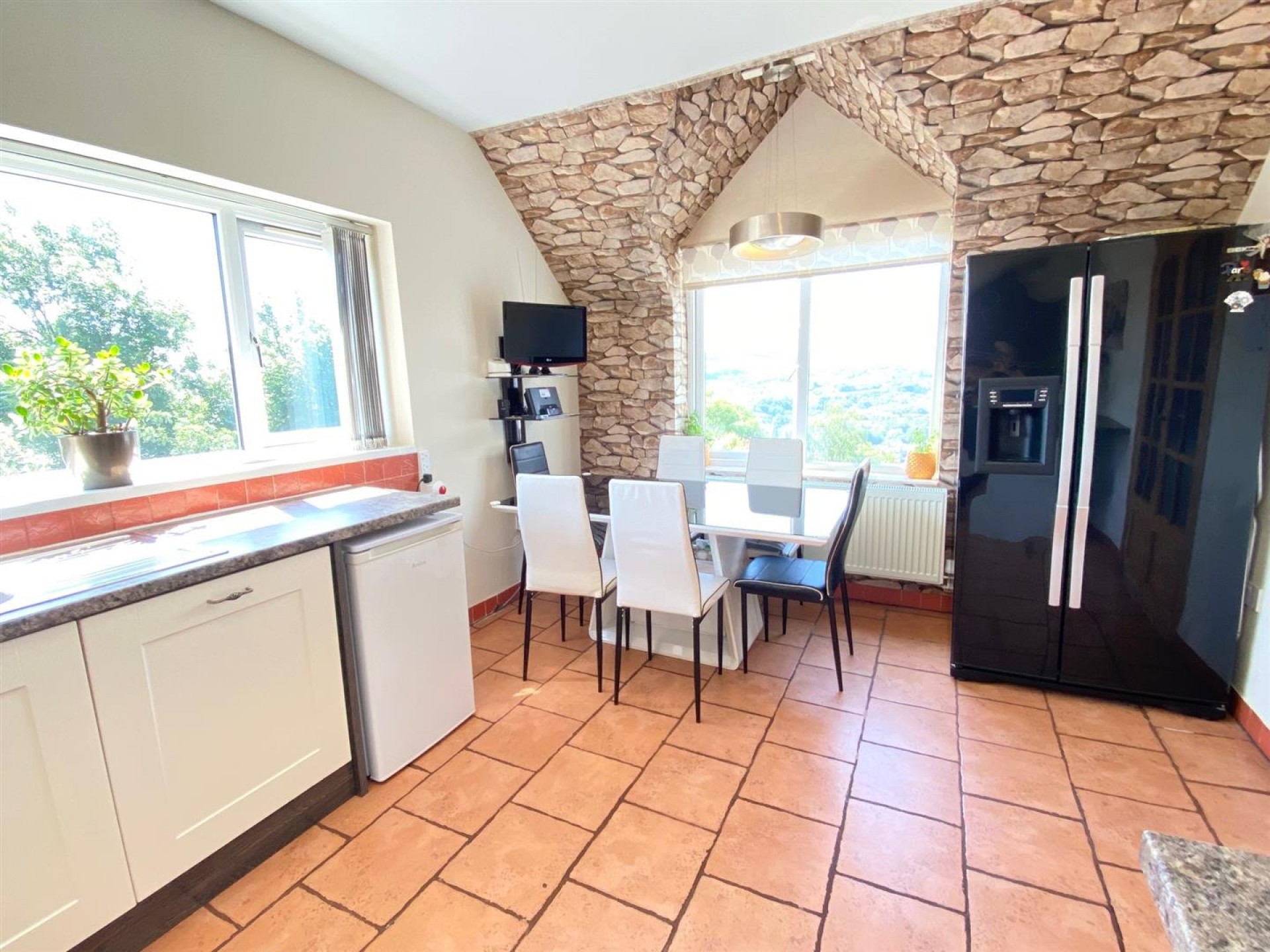 Images for Cliffe End Road, Quarmby