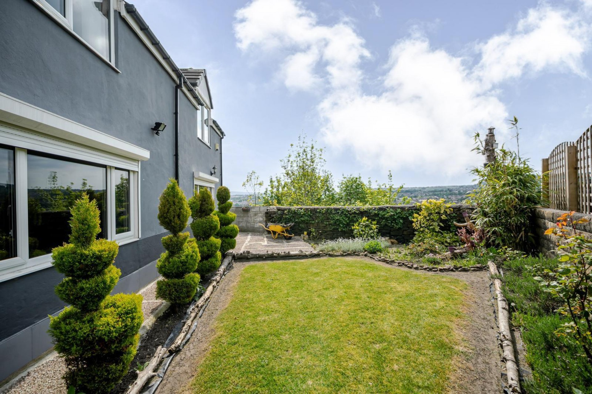 Images for Cliffe End Road, Quarmby