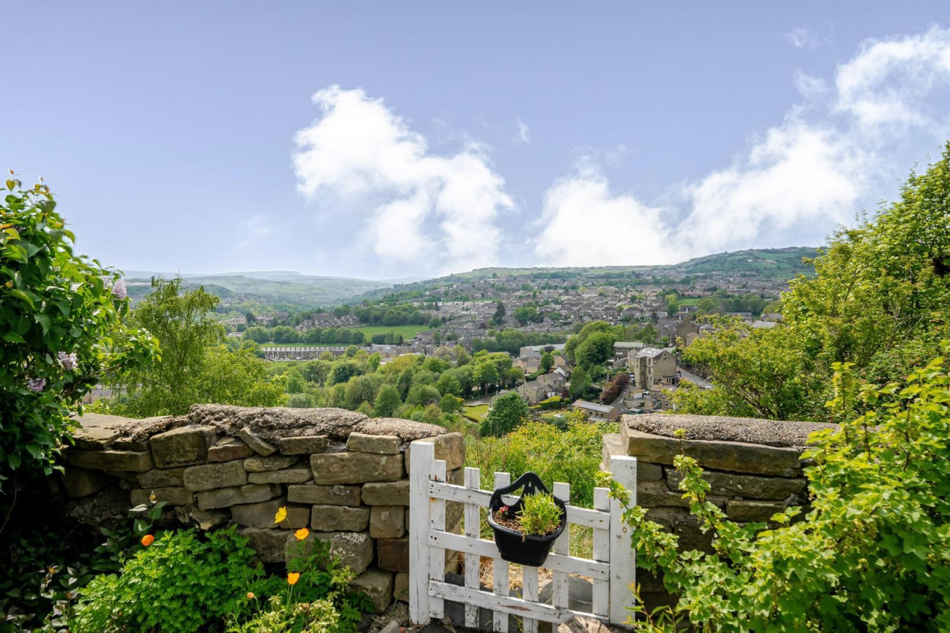 Images for Cliffe End Road, Quarmby