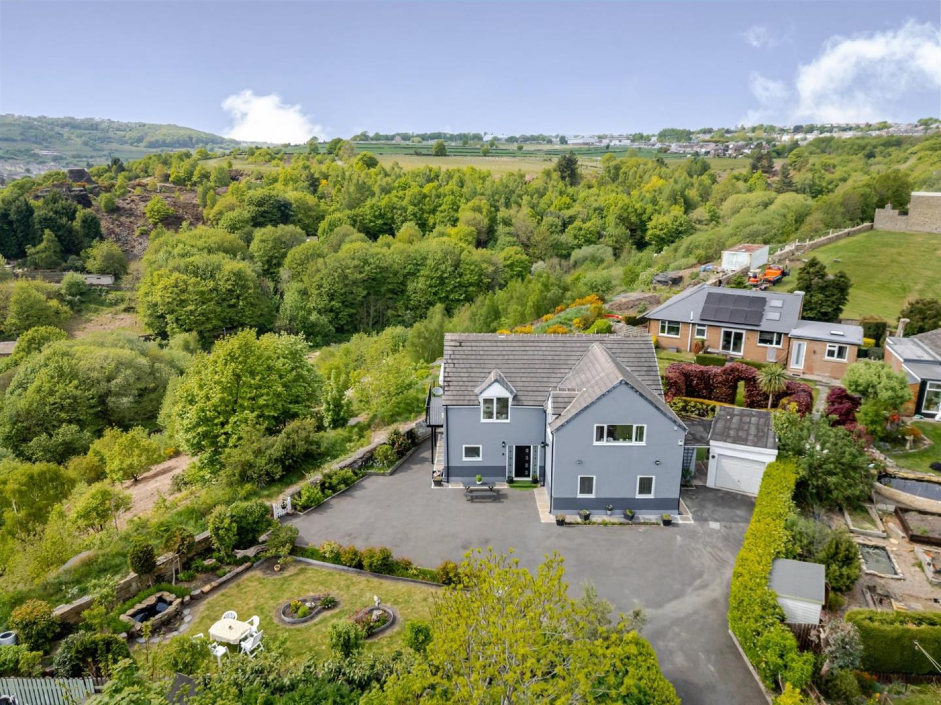 Images for Cliffe End Road, Quarmby