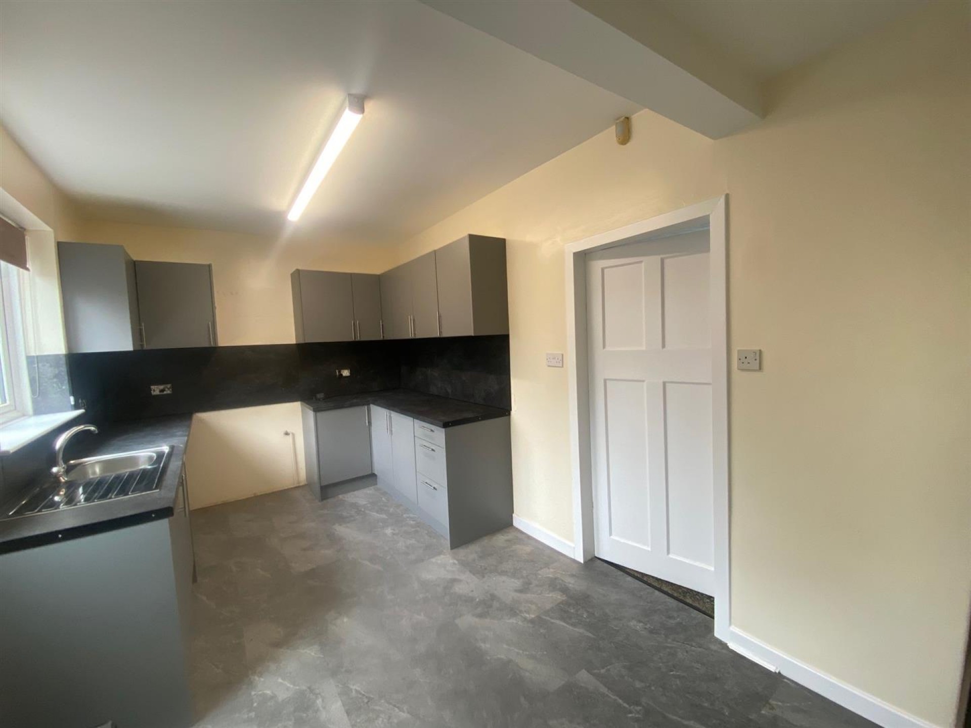 Images for Moor End Lane, Dewsbury