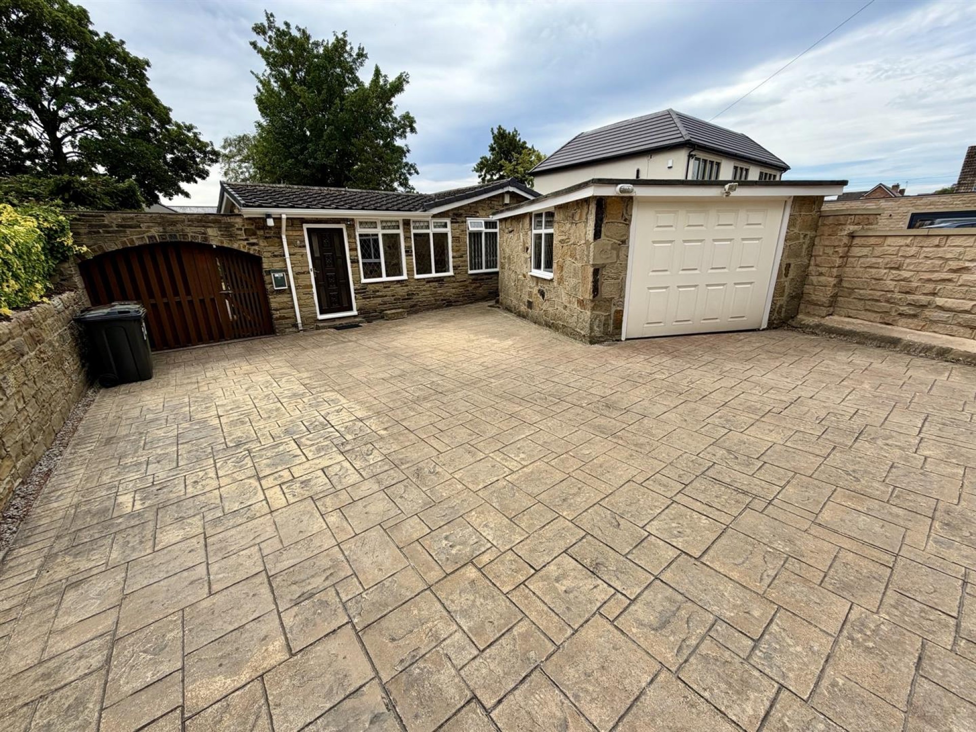 Images for The Mews, Over Hall Park, Mirfield