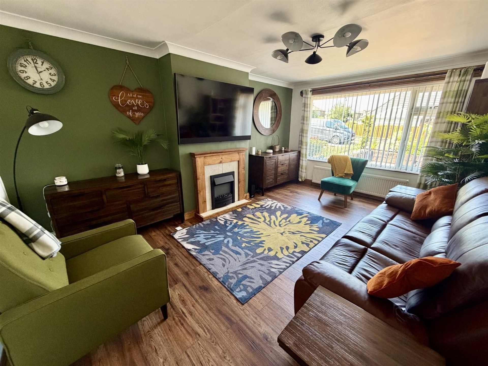 Images for 15 Crestfield Drive, Elland