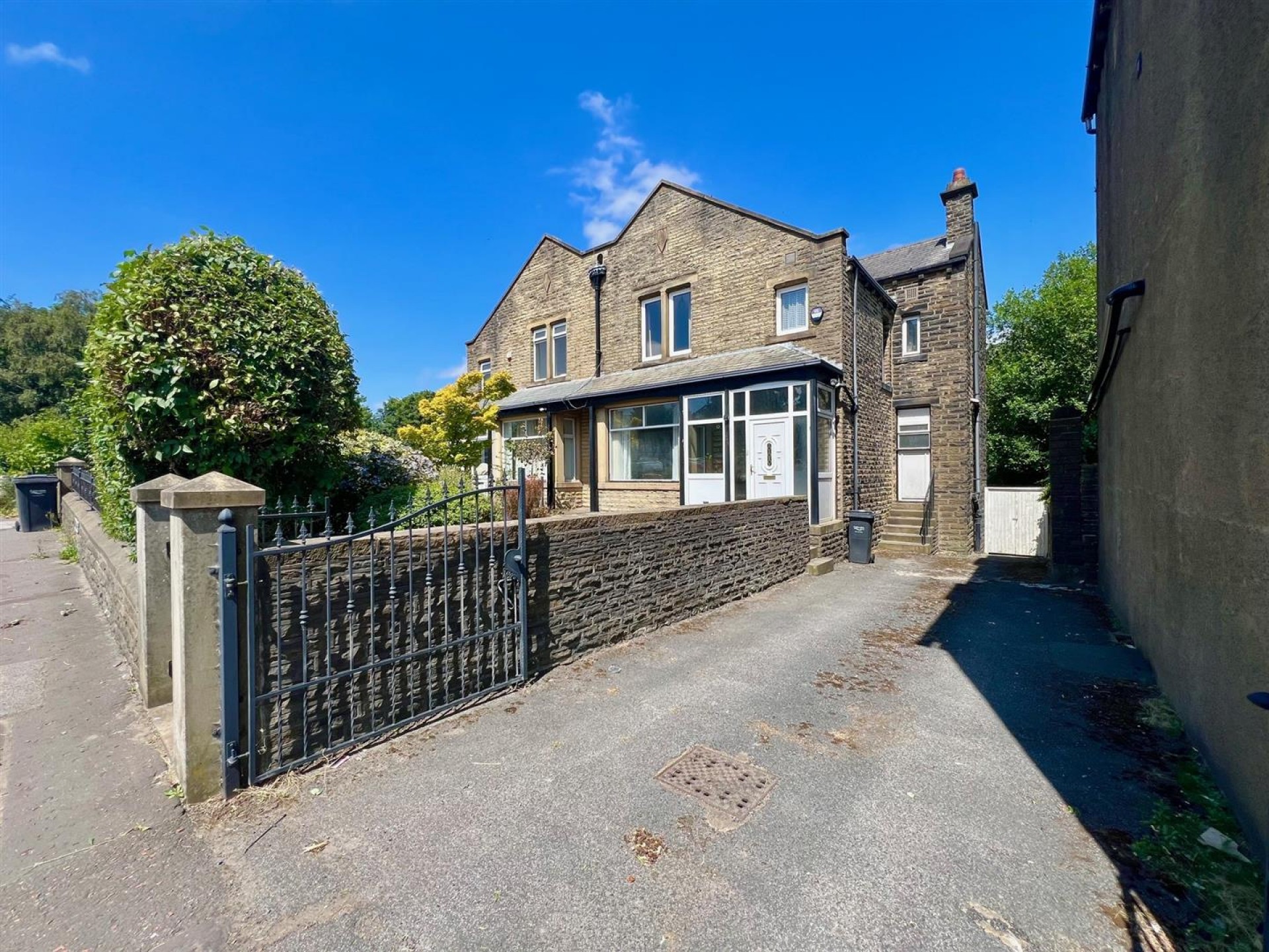 Images for Pellon Lane, Halifax