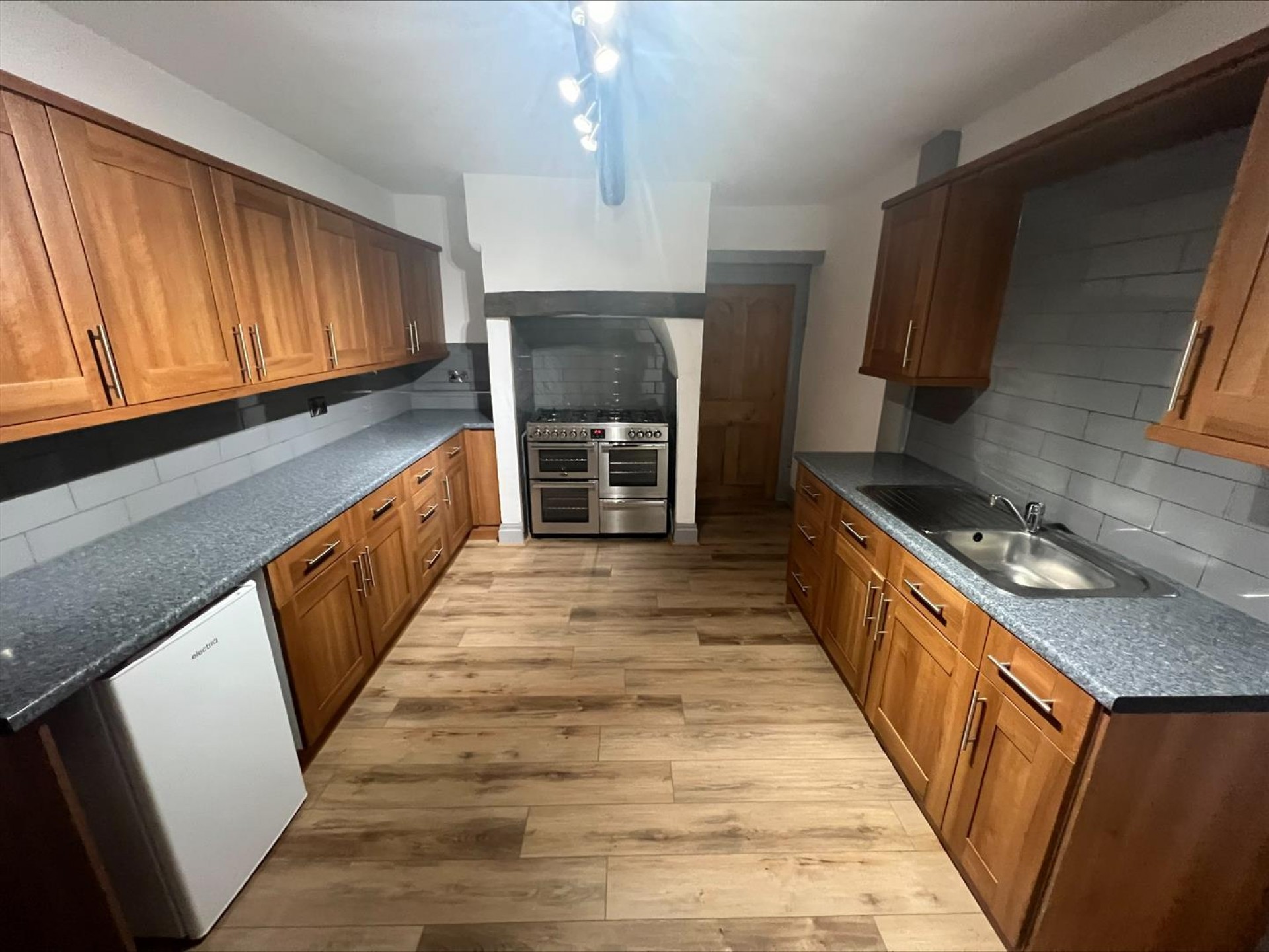 Images for Far End Lane, Honley, Holmfirth
