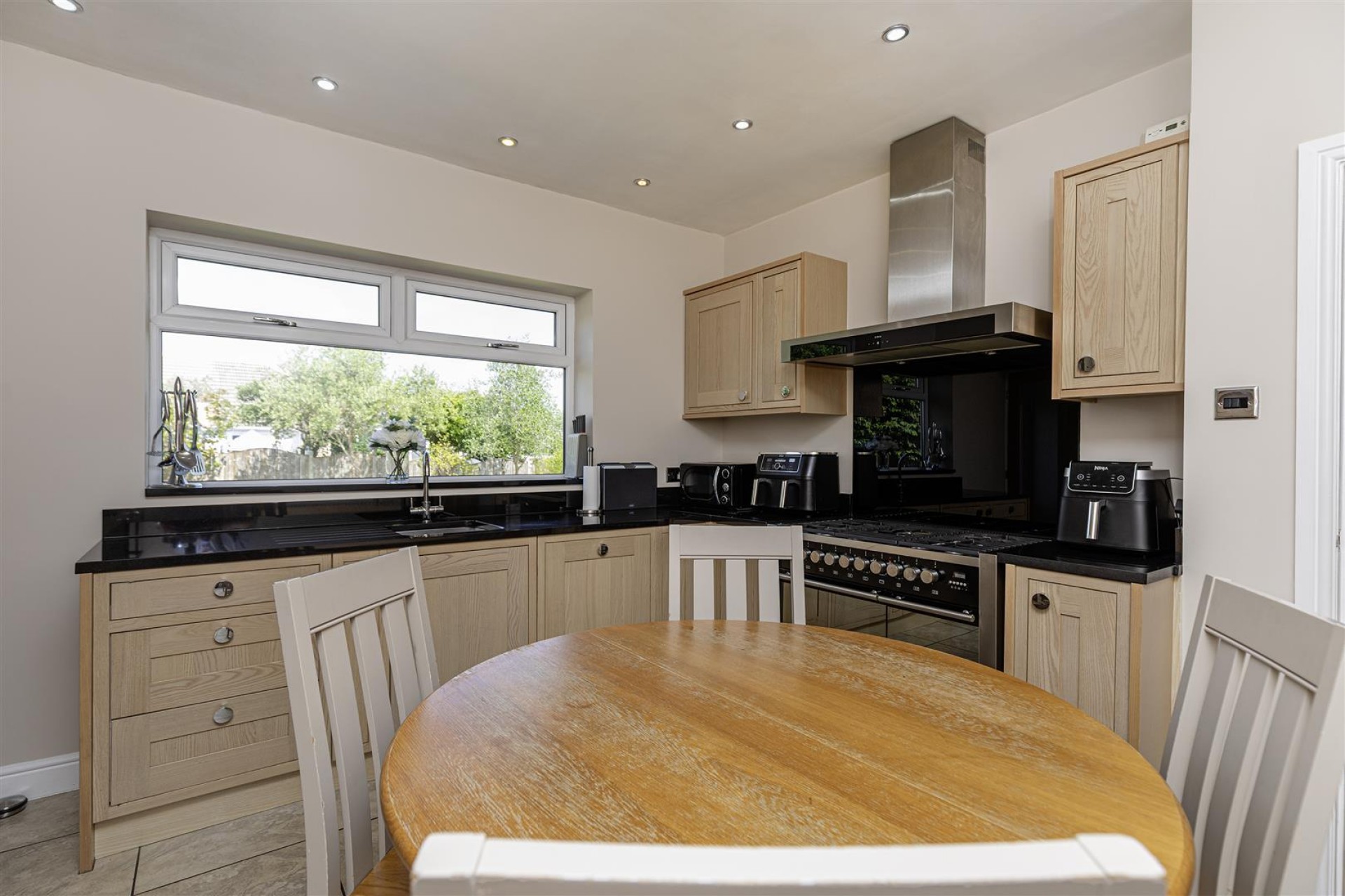 Images for Woodhouse Lane, Brighouse
