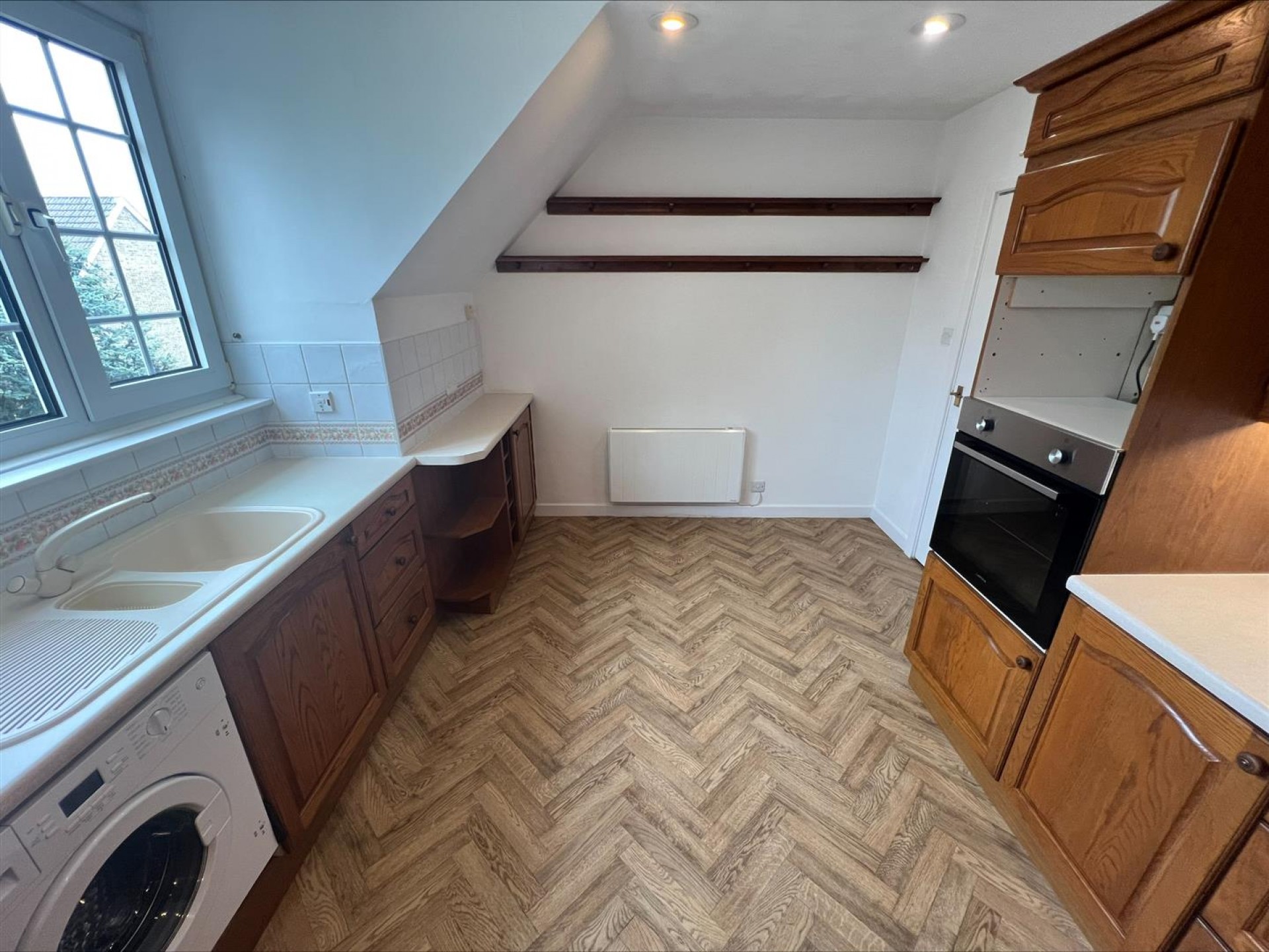 Images for Arncliffe Court, Croft House Lane, Marsh
