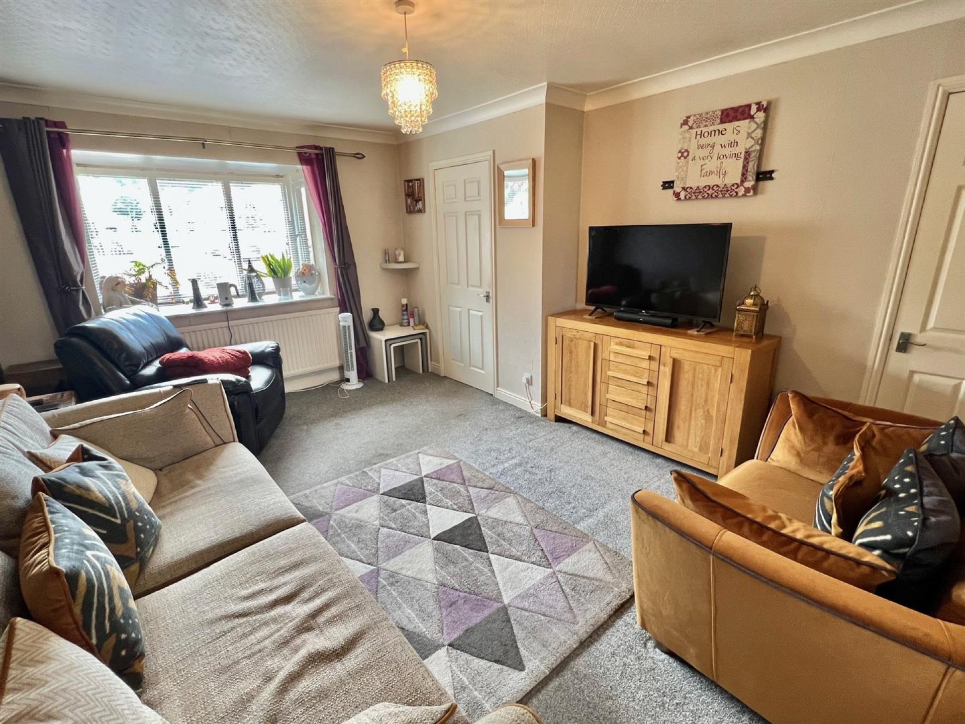 Images for Caldercroft, Elland