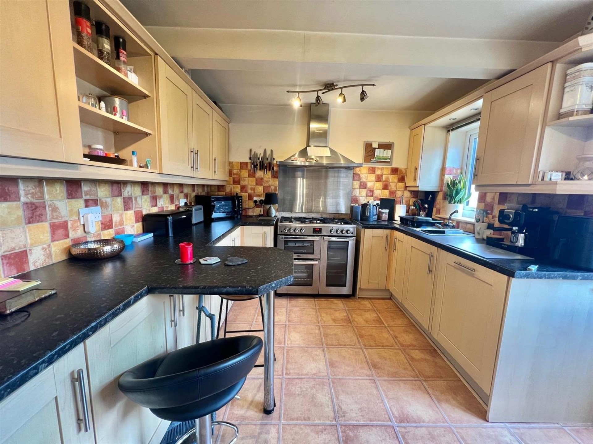 Images for Caldercroft, Elland