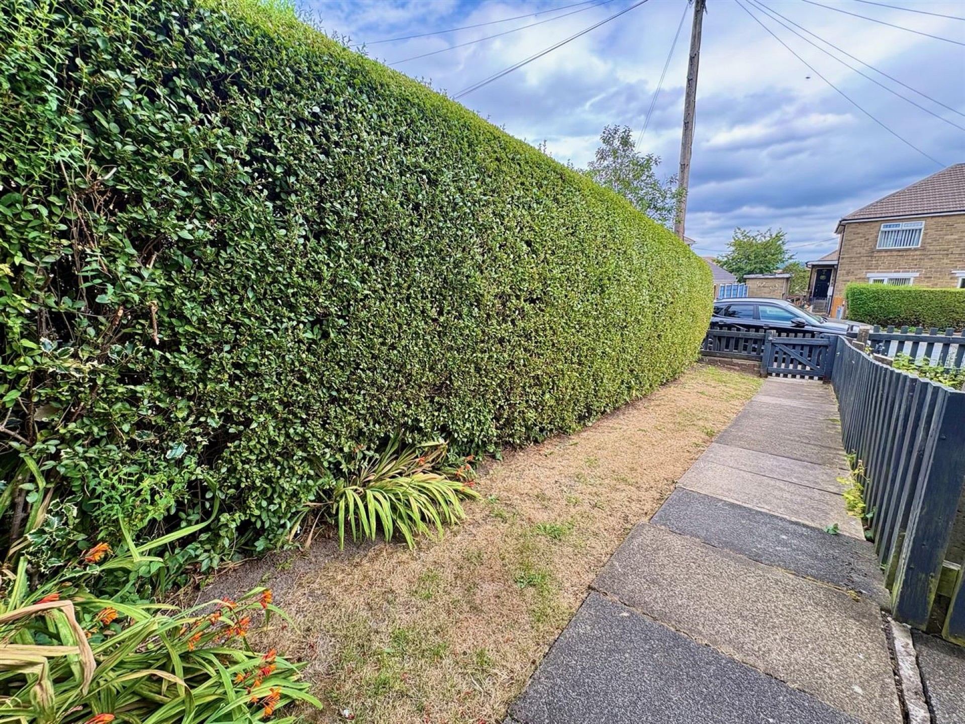 Images for Crestfield Crescent, Elland