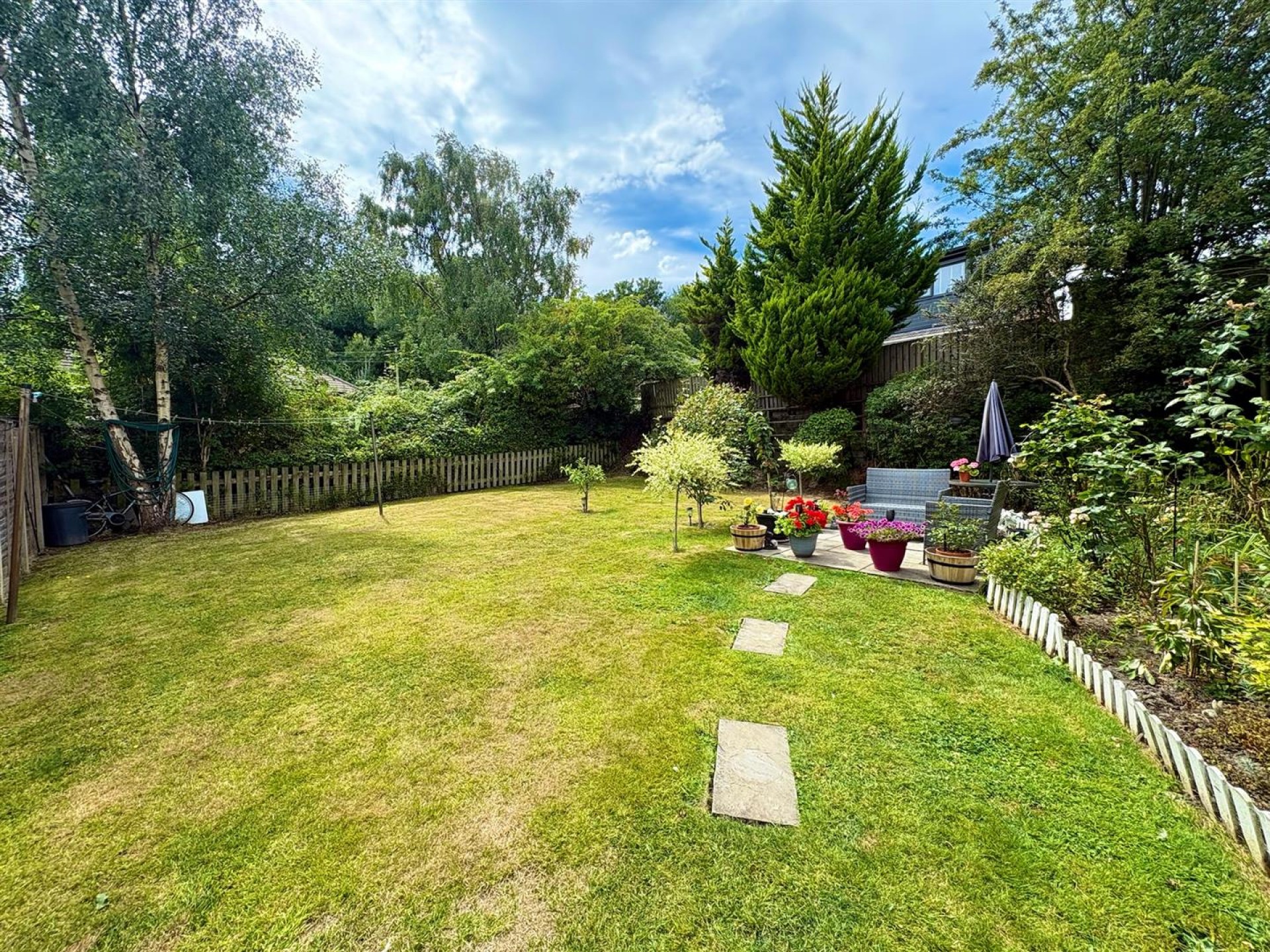 Images for Crestfield Crescent, Elland